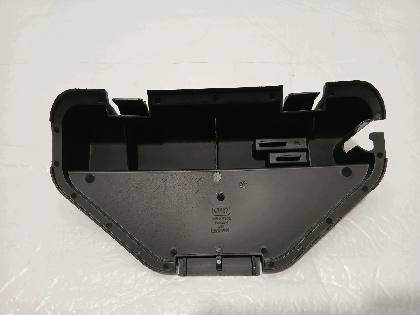 AUDI A4 B9 LIFT cover spoiler bonnet boot 8W5827569