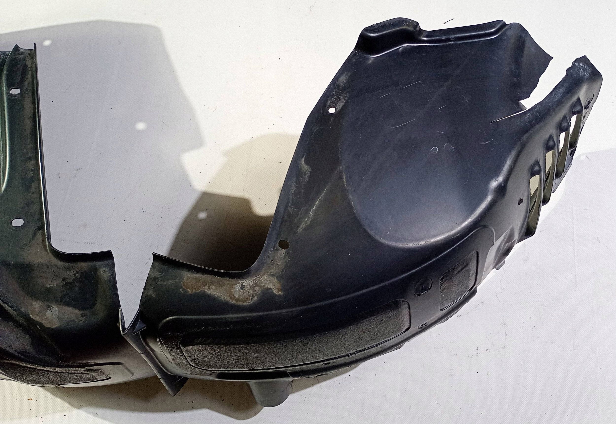 mudguard rear. left left rear part cover mudguard flap Dodge Charger 6.4 SRT 2015