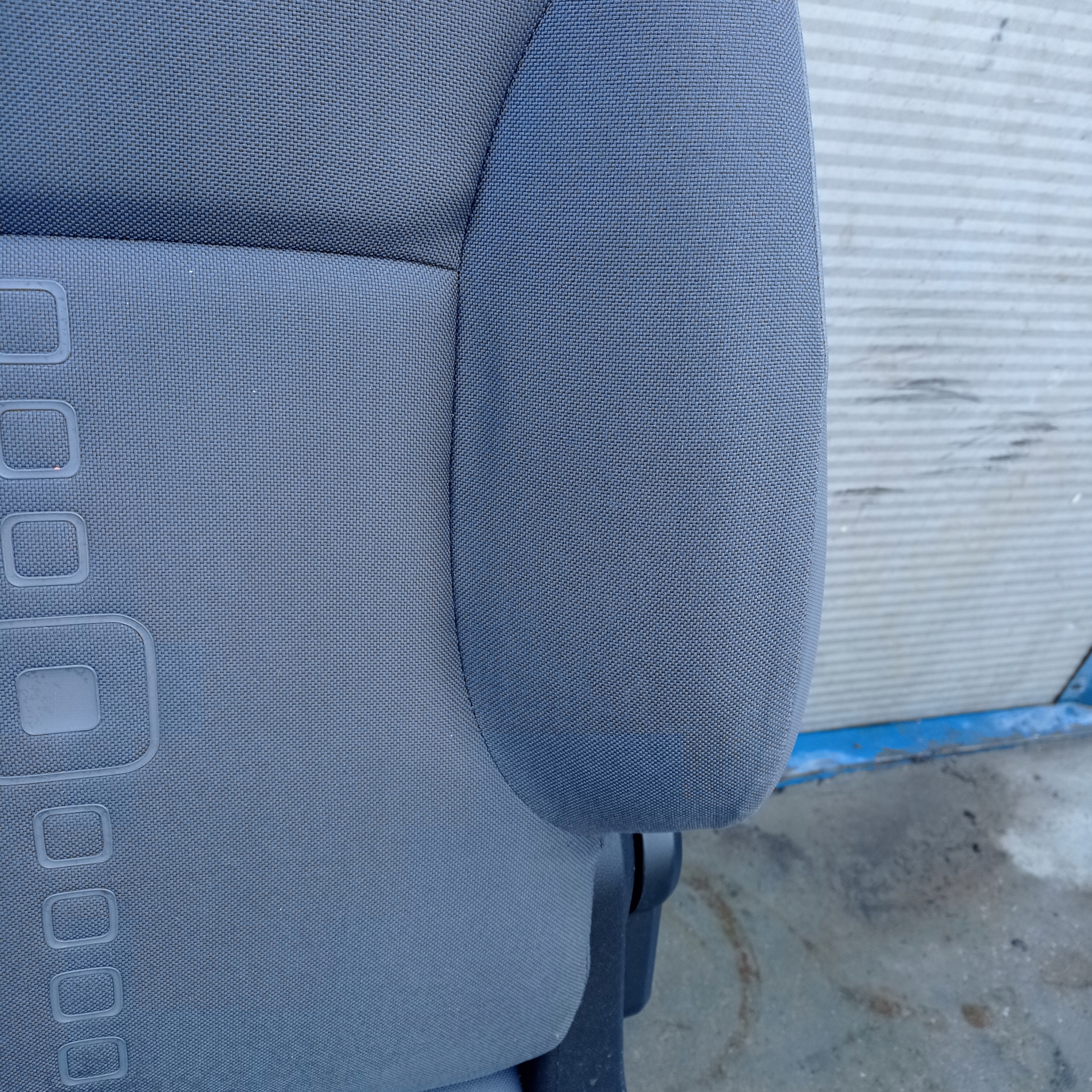 BERLINGO II кресла перед левая правая