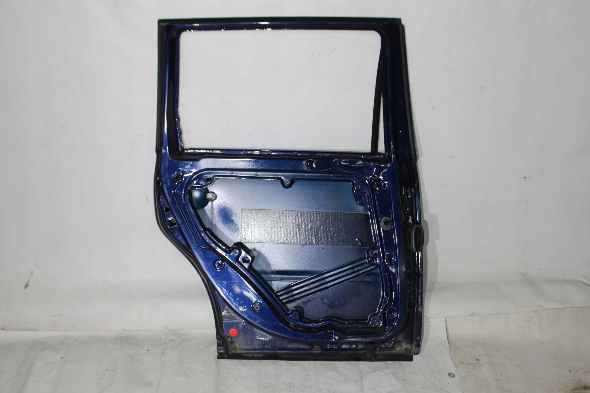 DRZWI LEWY TYŁ VOLKSWAGEN PASSAT B5 Numer katalogowy oryginału -