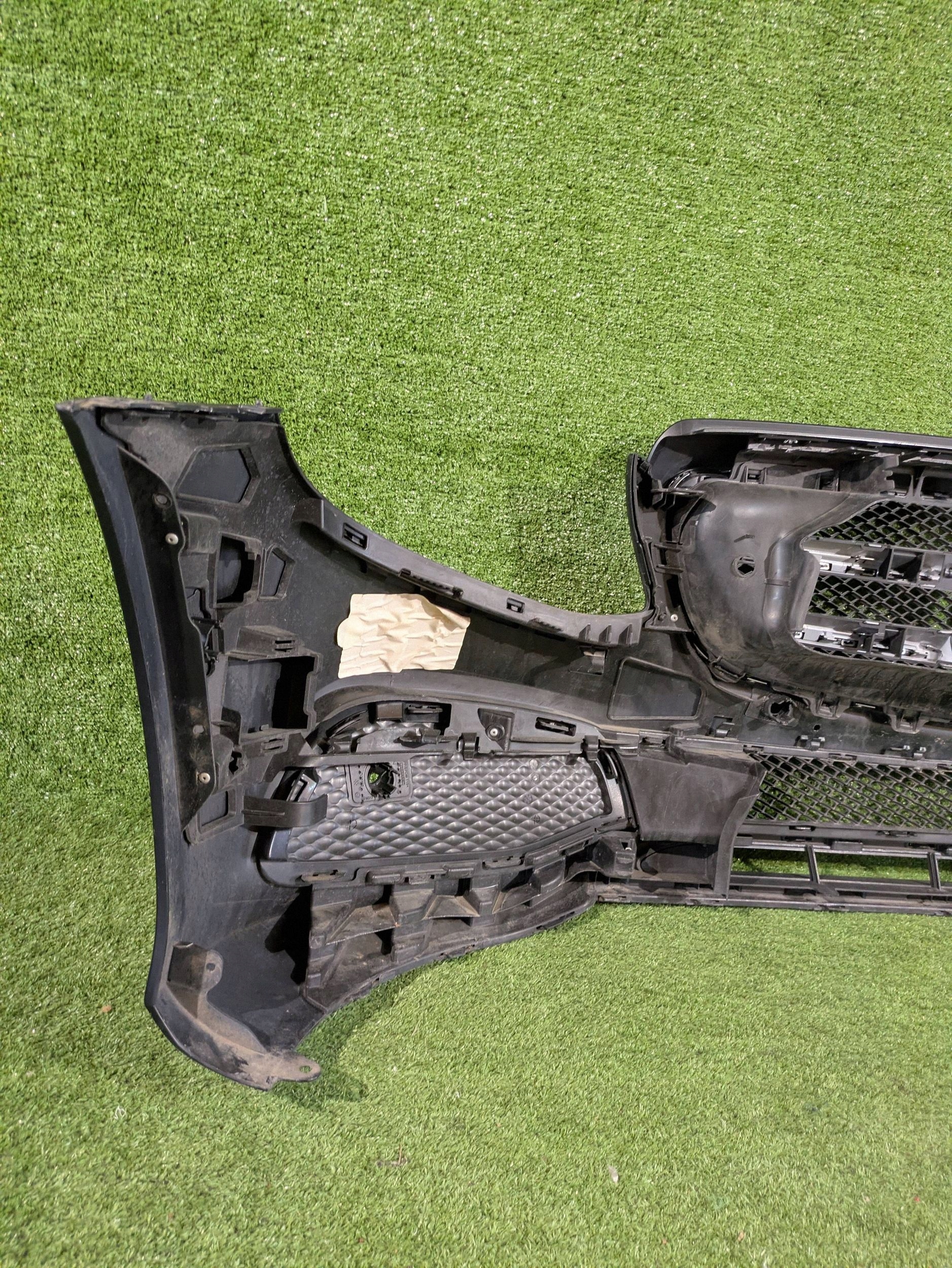 Frontstoßstange vorne MERCEDES E-KLASA W213 NR.Z9165