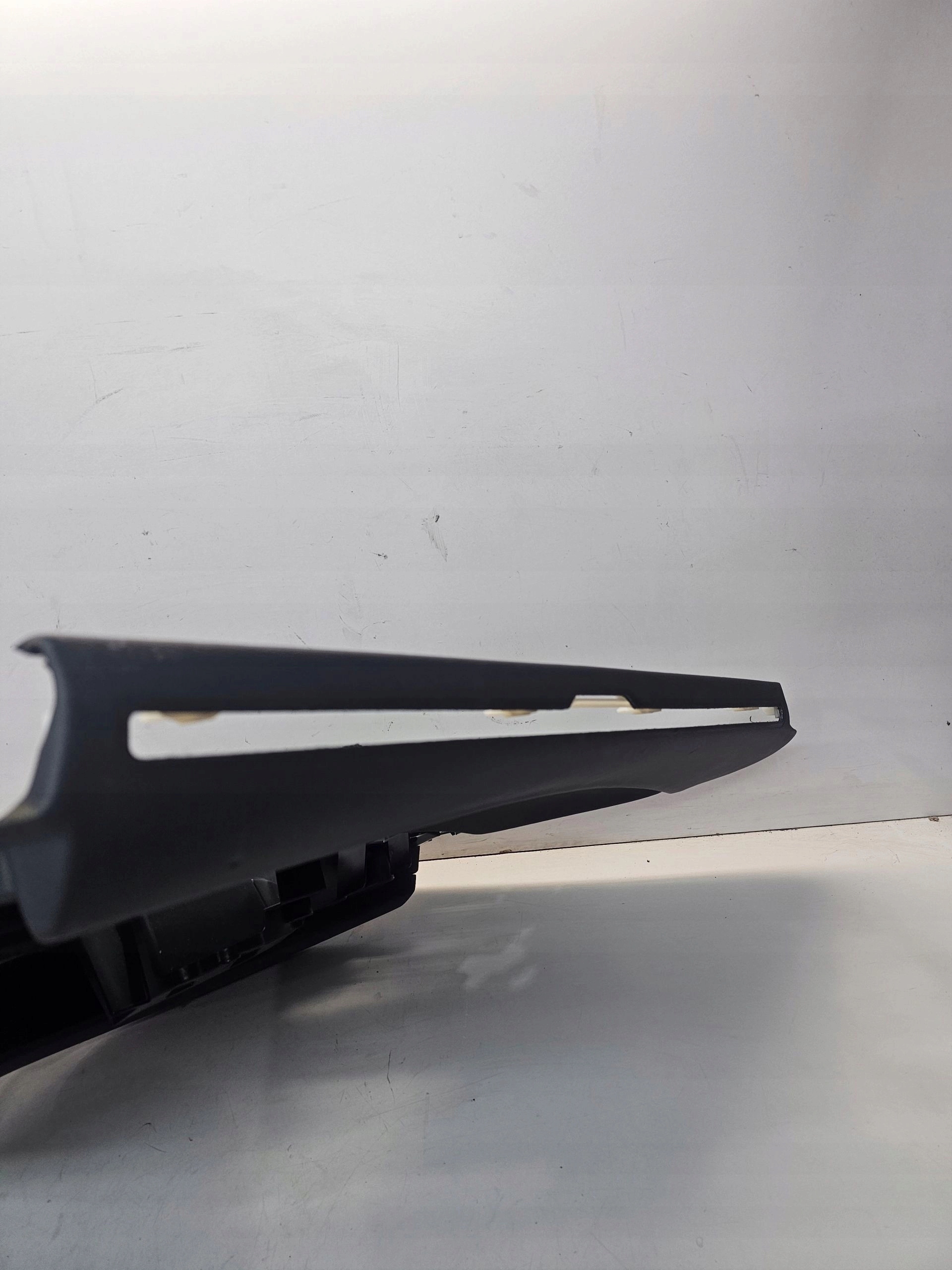 side net blinds door right rear part AUDI A4 B9 AVANT 8W9861334A