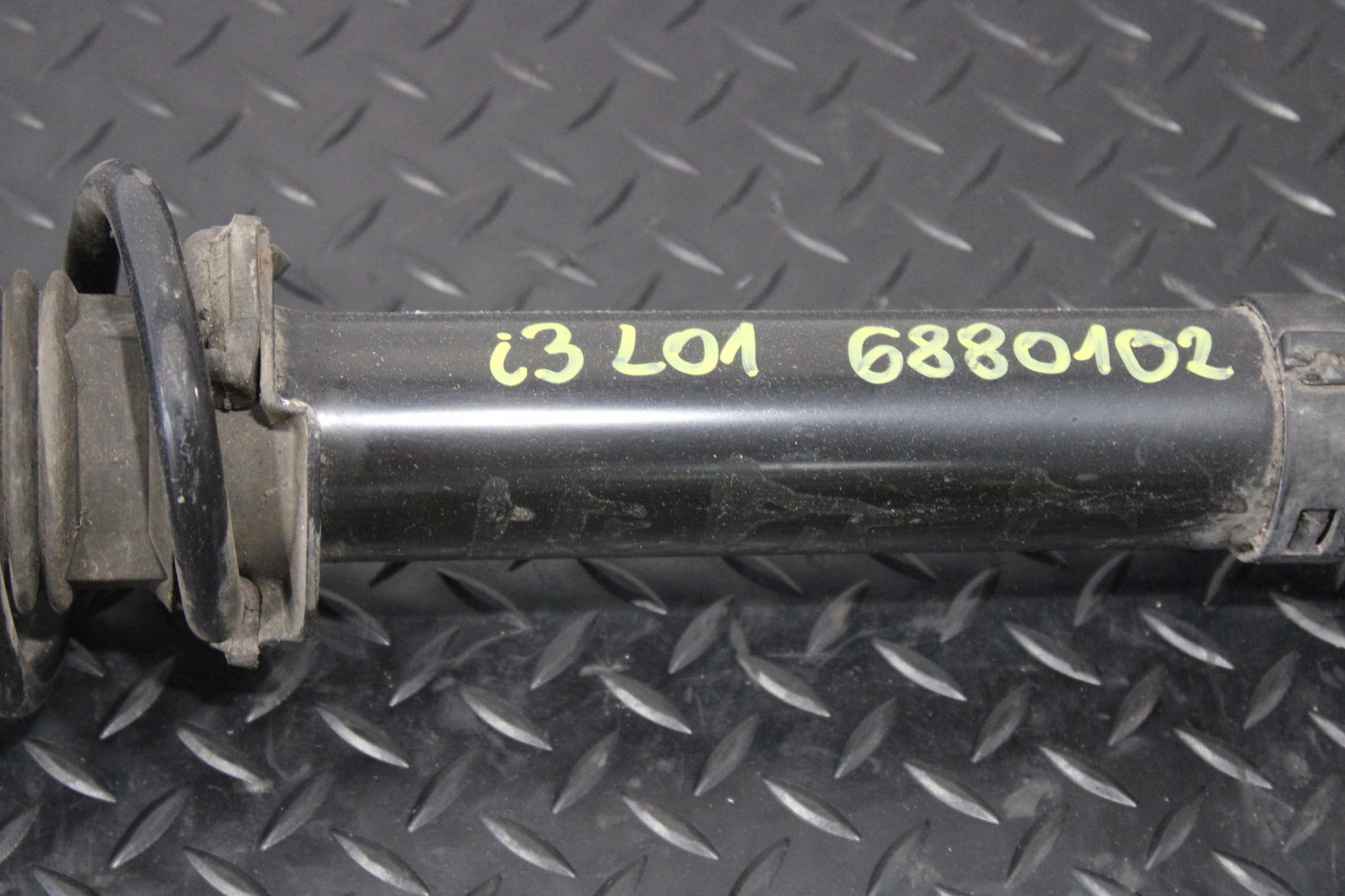 Stoßdämpfer heck BMW I3 L01 6880102