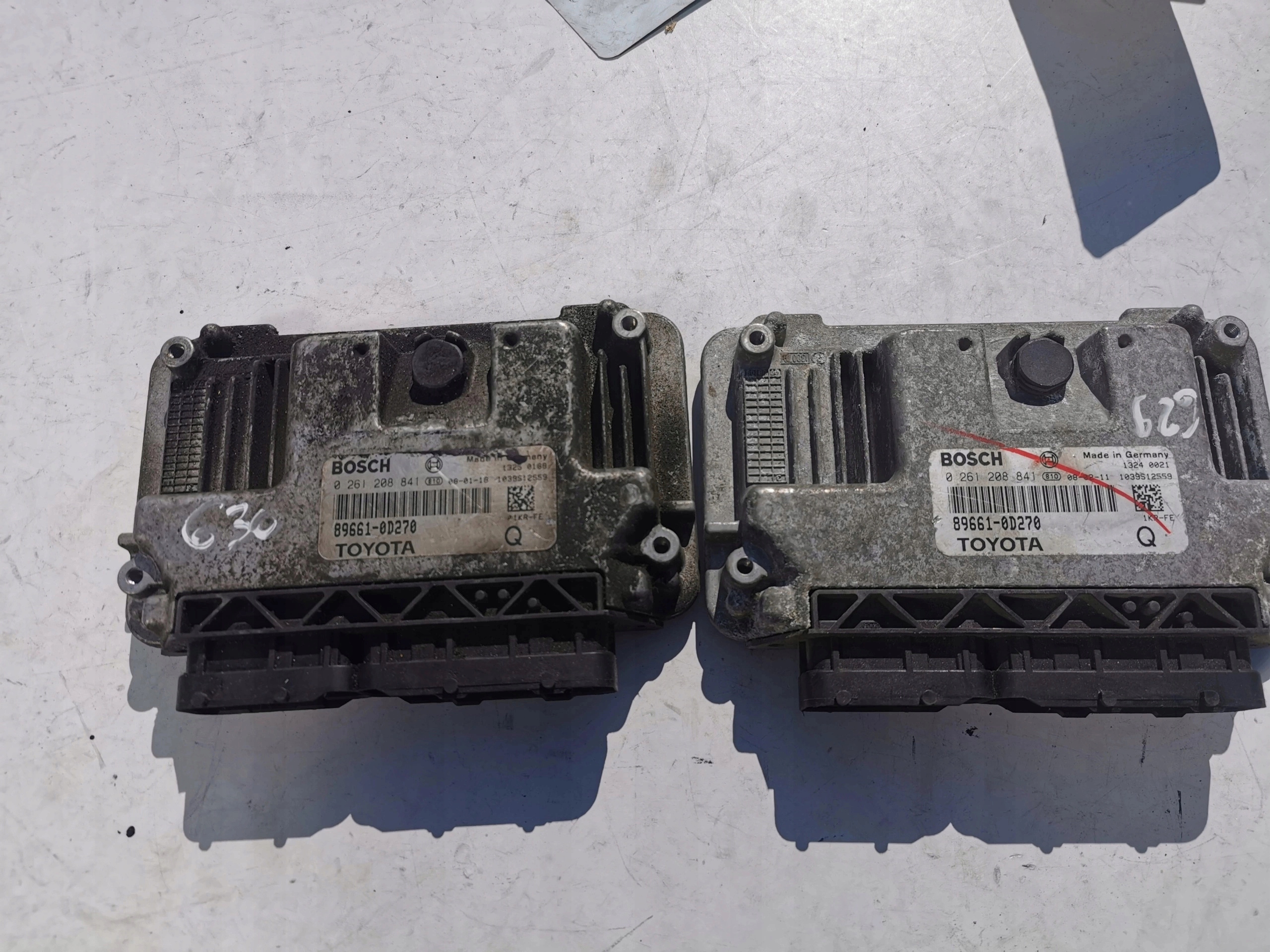 TOYOTA YARIS 1.0B 0261208841 89661-0D270 computer