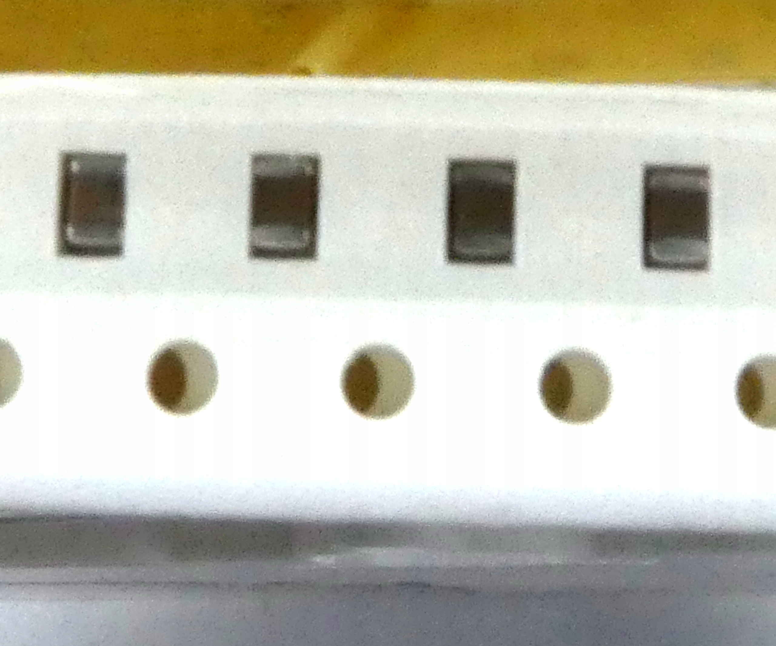 

Ceramiczny 47nF 10% 50V DC 100szt