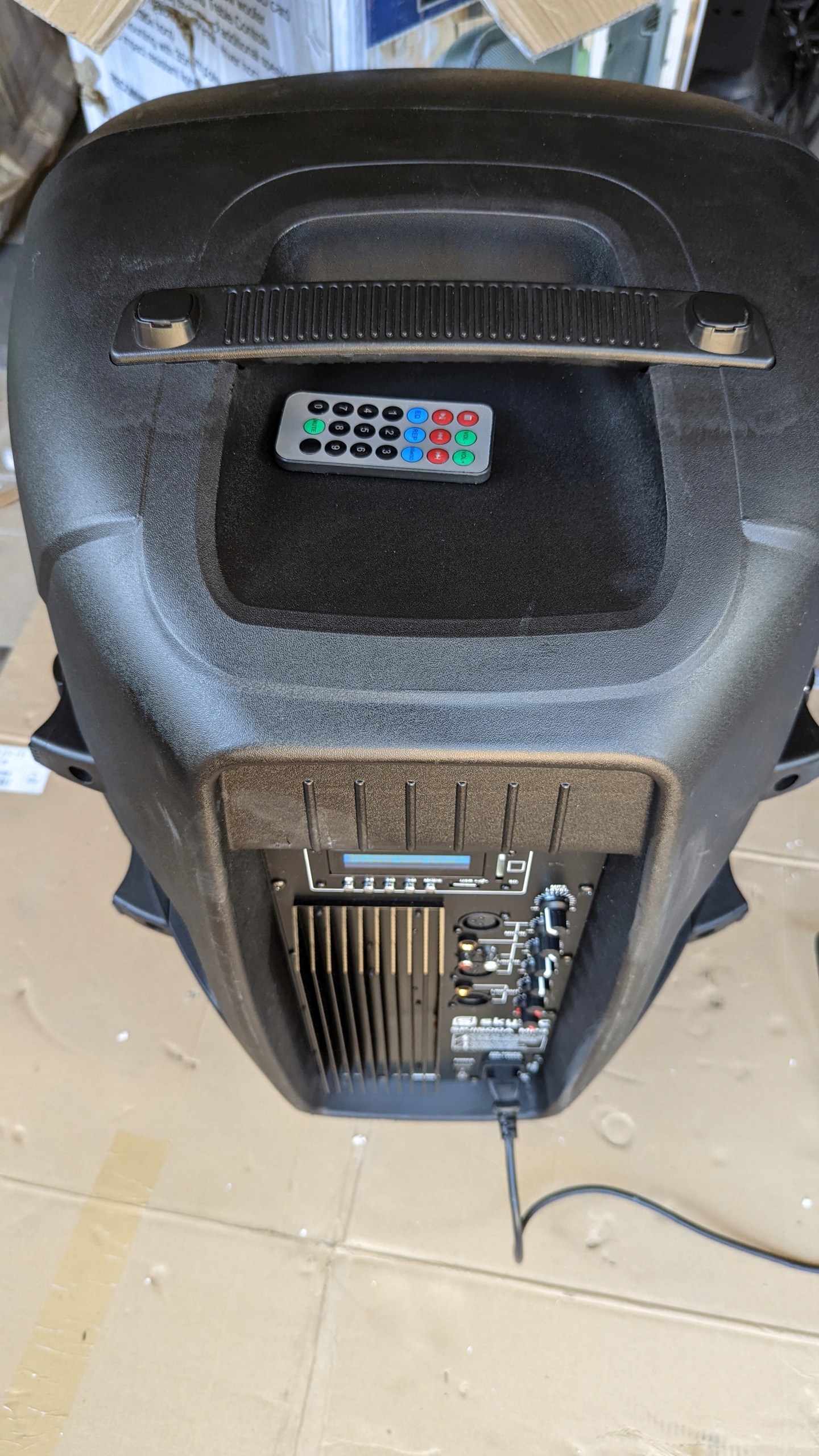 Kolumna aktywna SPJ-1500A 800W Typ kolumna