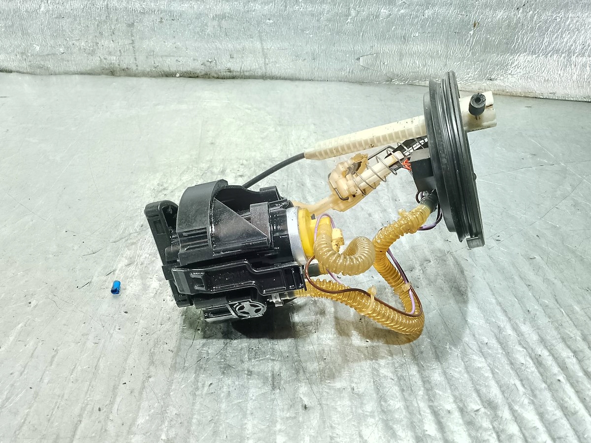 POMPA PALIWA BMW E39 1182954 2.0