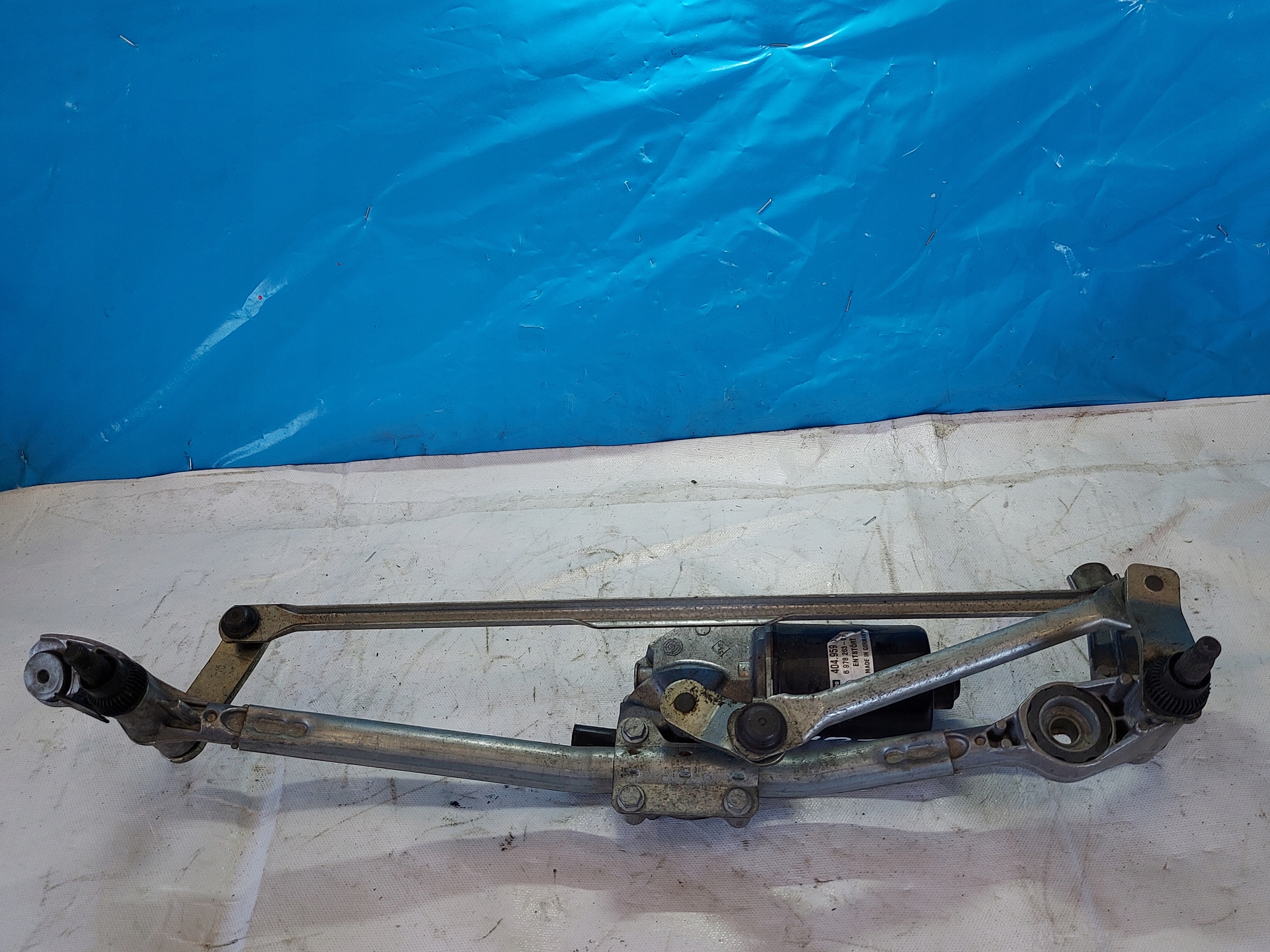 wiper mechanism BMW E90 7161711 front