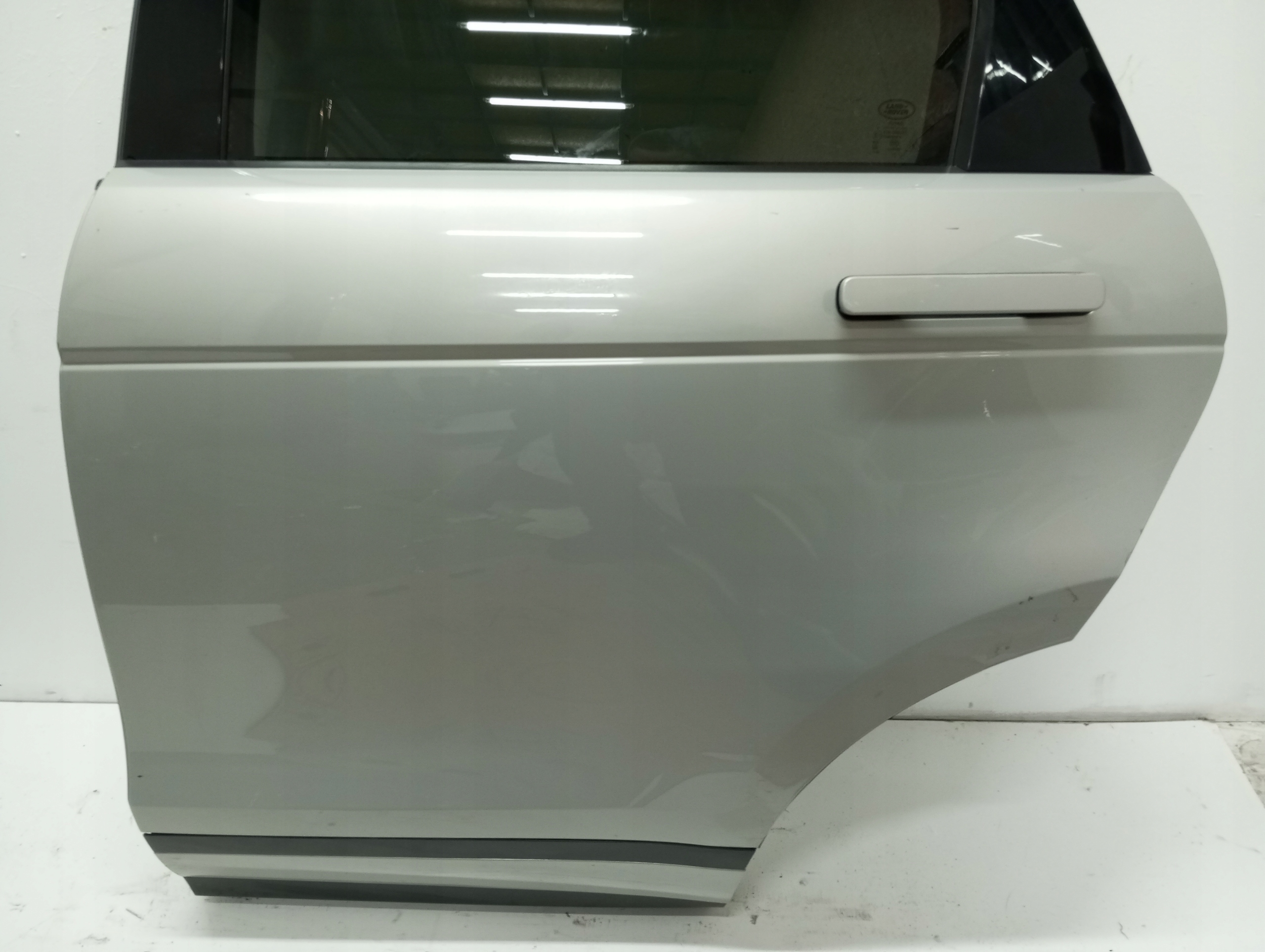 door left rear. RANGE ROVER EVOQUE II 19R