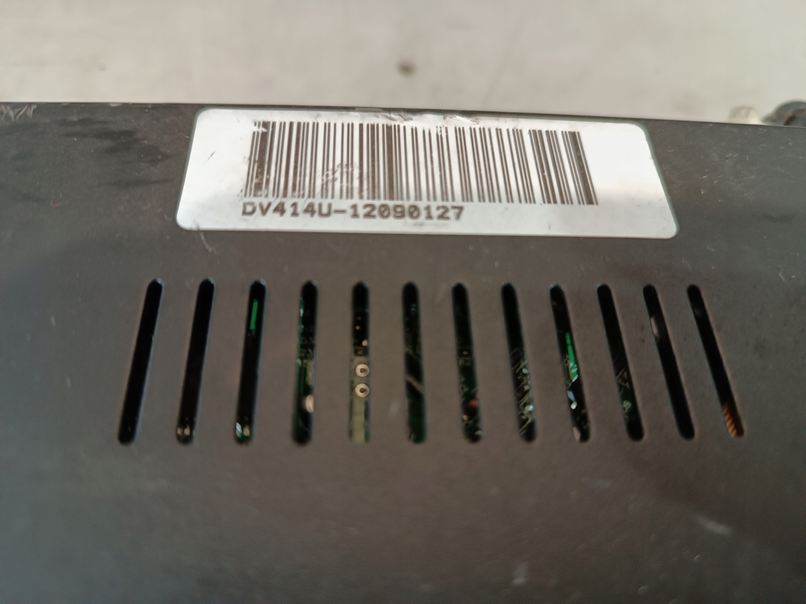 ODTWARZACZ DVD/MP3 NVOX DV414U-12090127