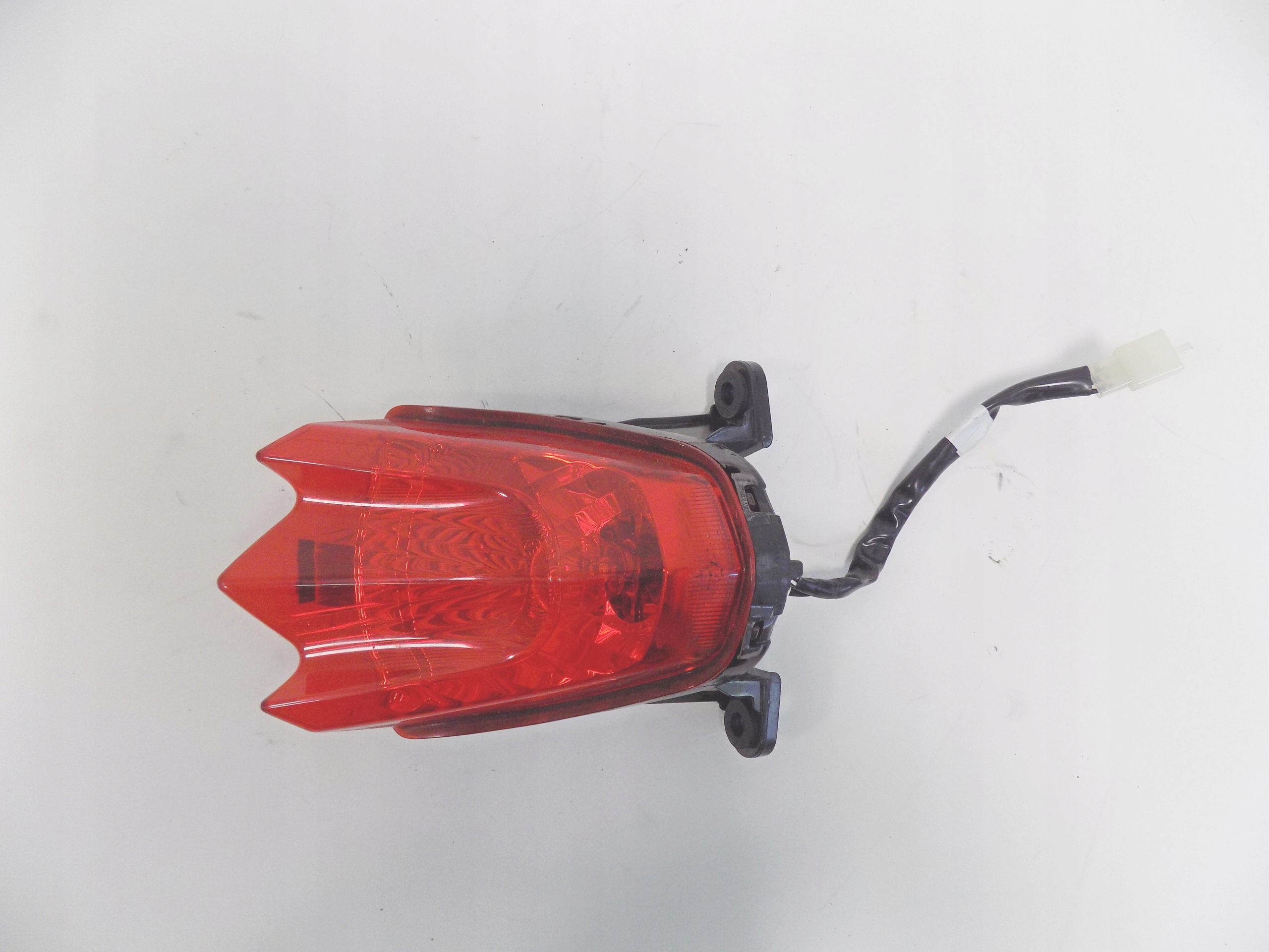 SUZUKI GSX-S 125 ЗАДНІЙ ЛІХТАР ЗАДНІЙ