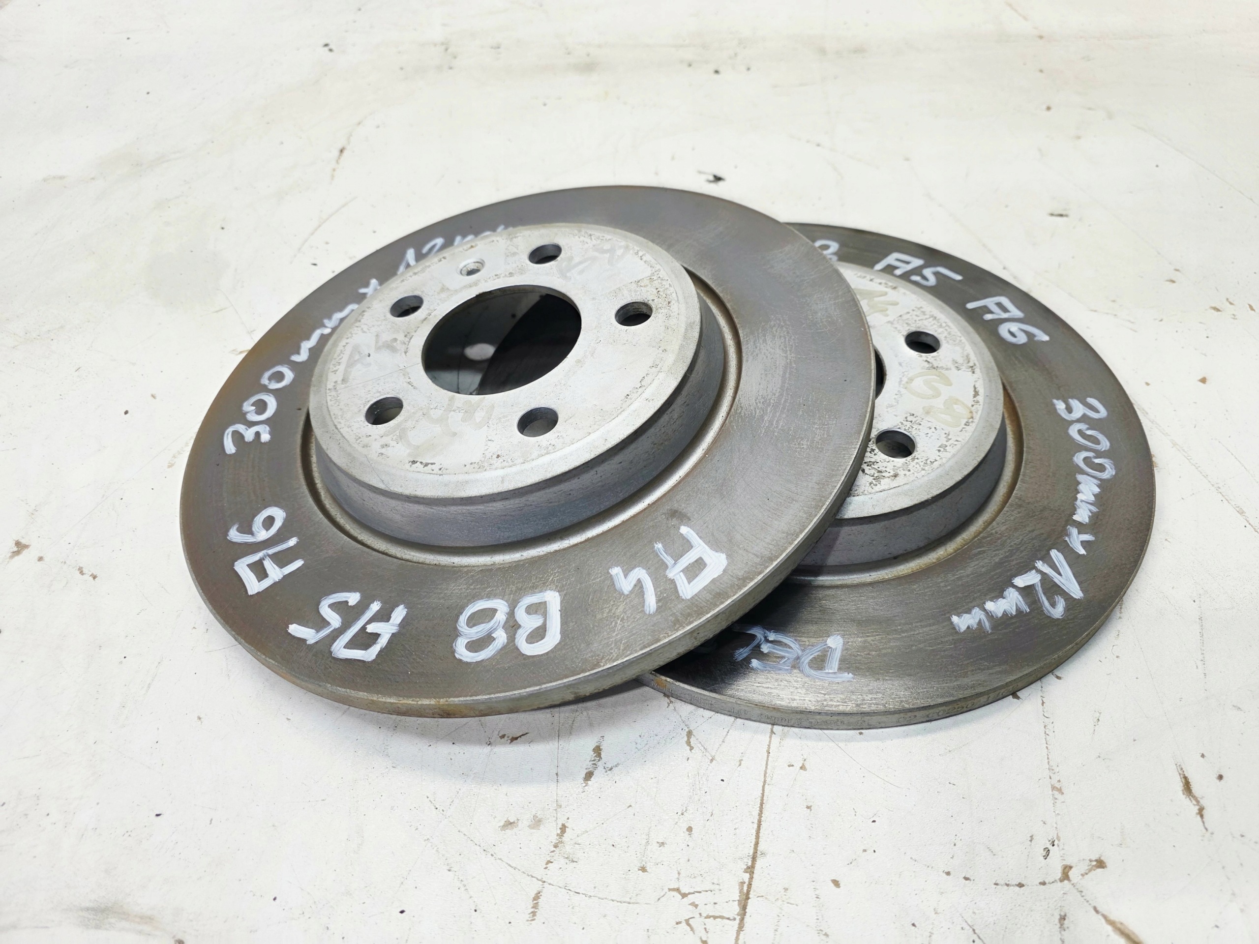 disc discs brake rear part AUDI A4 B8 A5 8T A6 C7 300 MM x 12 MM DELPHI