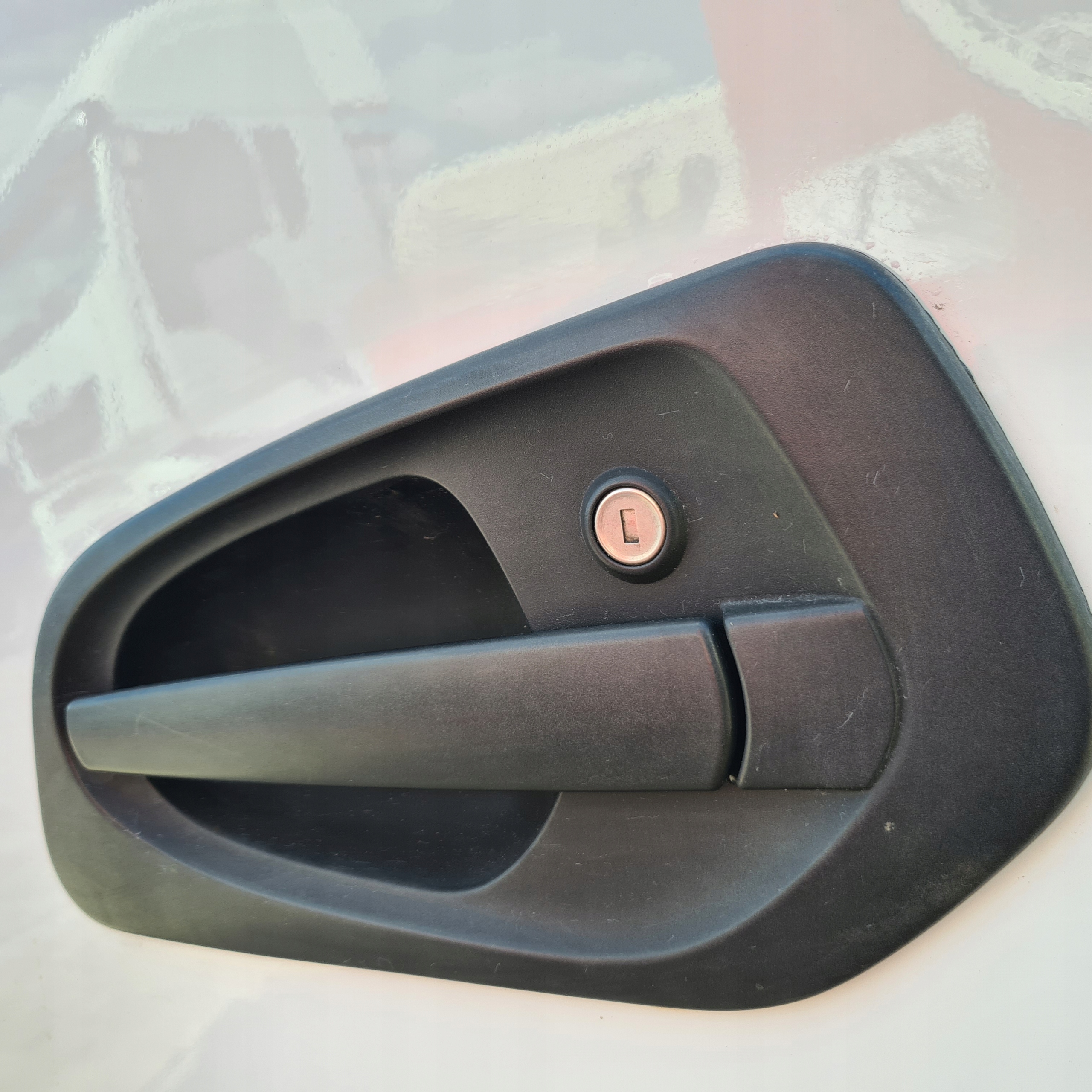 652487 - РУЧКА ДВЕРИ MERCEDES ACTROS MP4 MP 5 ЛЕВАЯ ПРАВАЯ