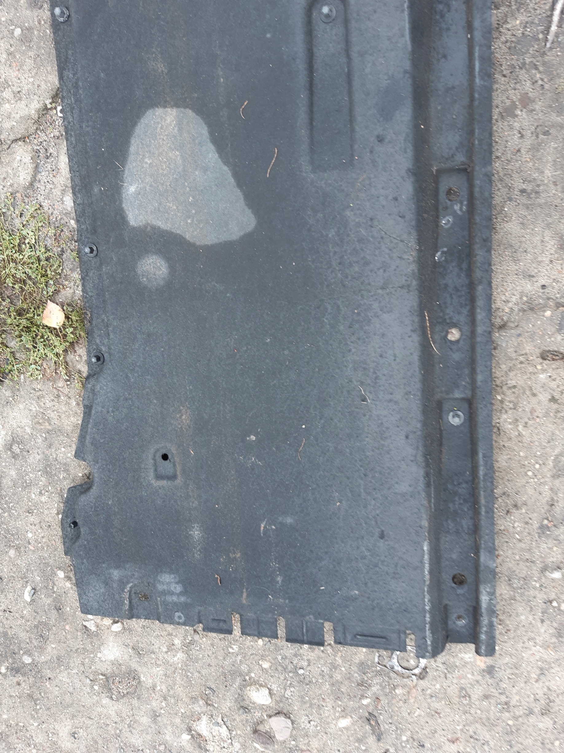 AUDI A6 C7 Blende Abdeckung abdeckung des Bodens Unterfahrschutz links 4G0825207