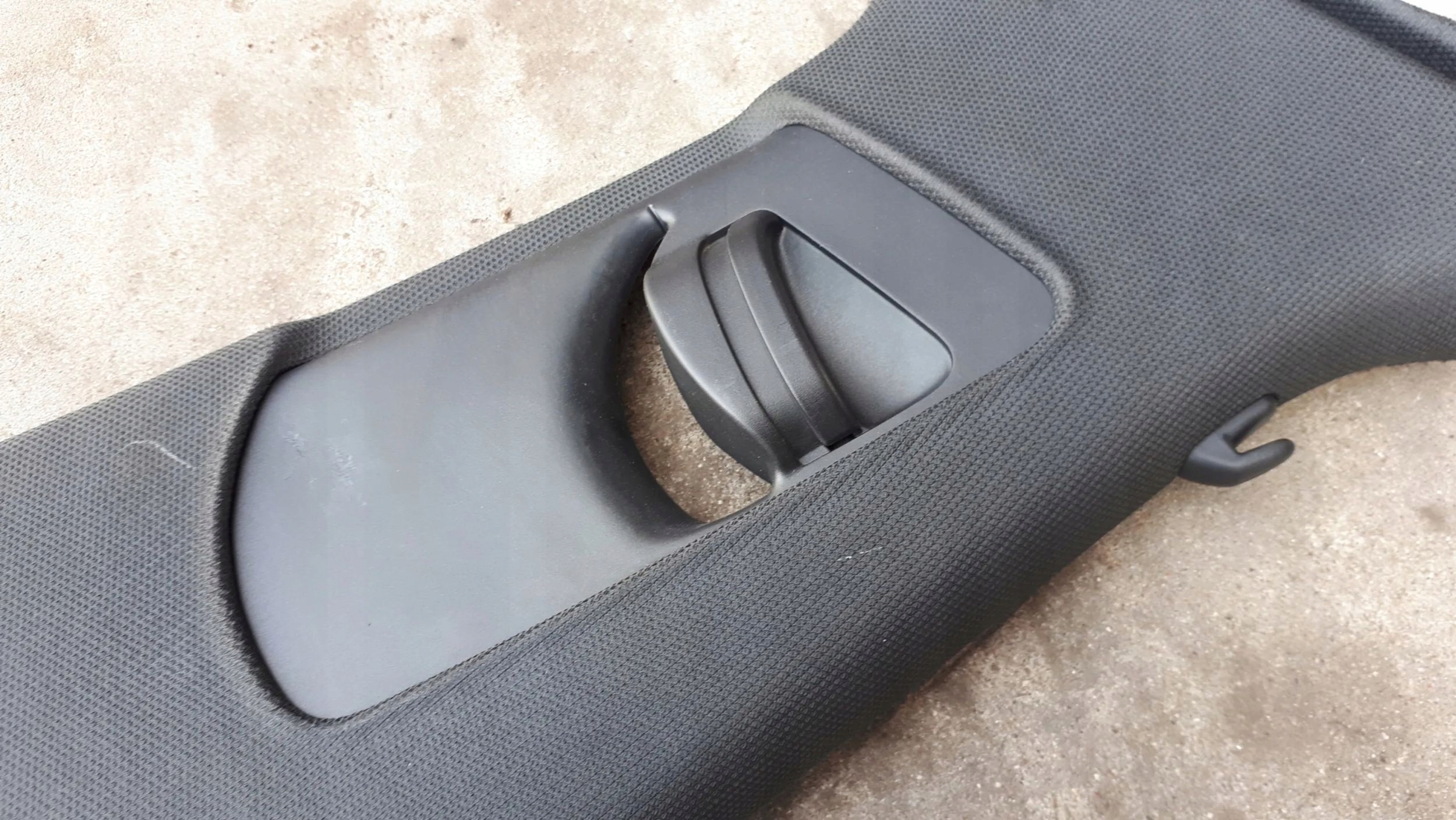 AUDI A4 B8 cover side SLUPKA right 8K0867282A