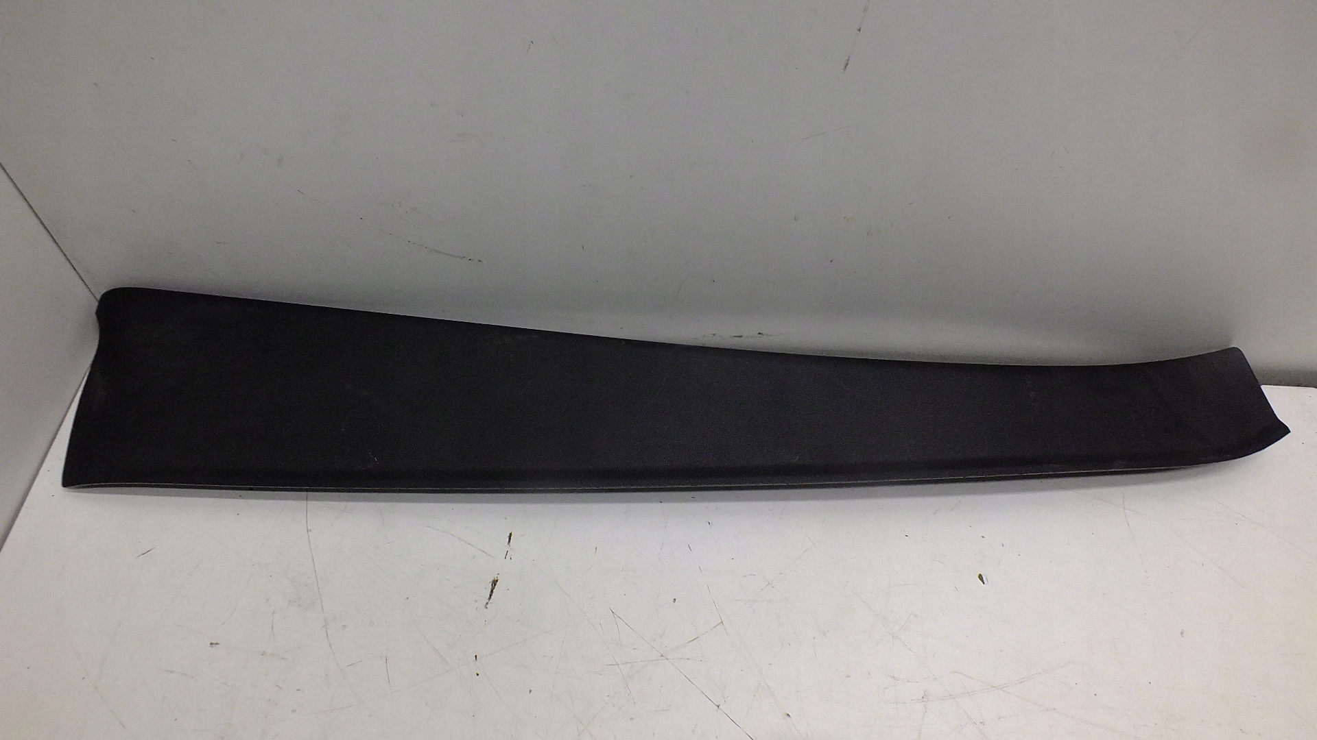 BMW G32 пластиковая крышка