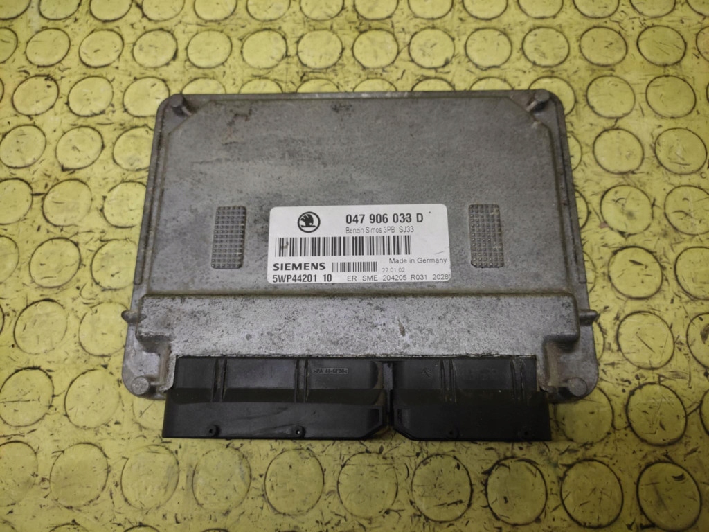 SKODA FABIA e 1.4 Centralina Motore 047906033D
