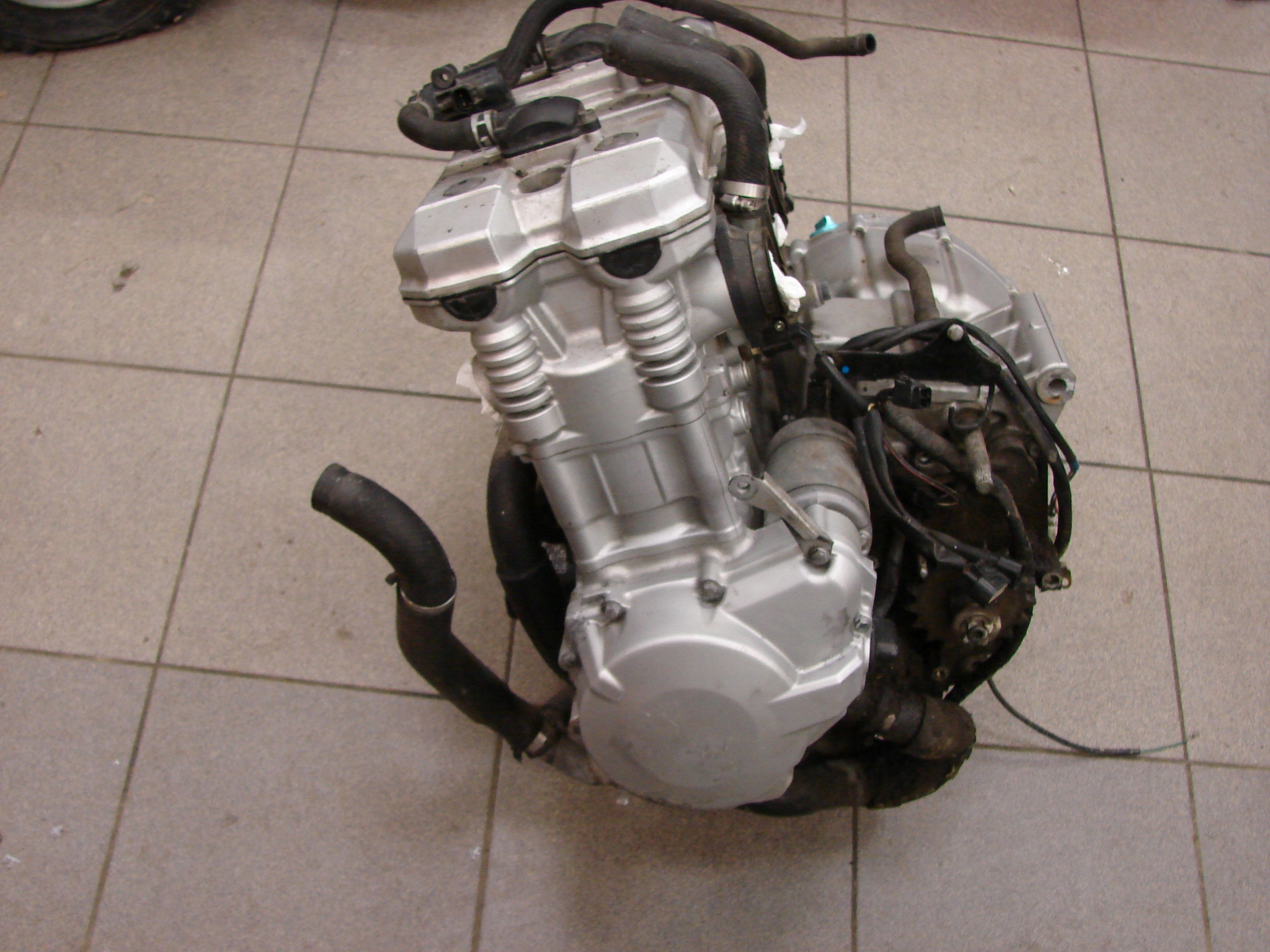 3265897469538 - Двигун в зборі Suzuki Gsf Bandit 1250 07-12