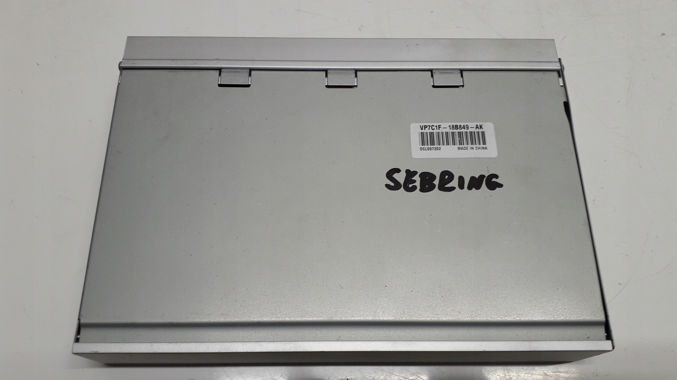 CHRYSLER SEBRING 3 06- WZMACNIACZ VP7C1F-18B849-AK