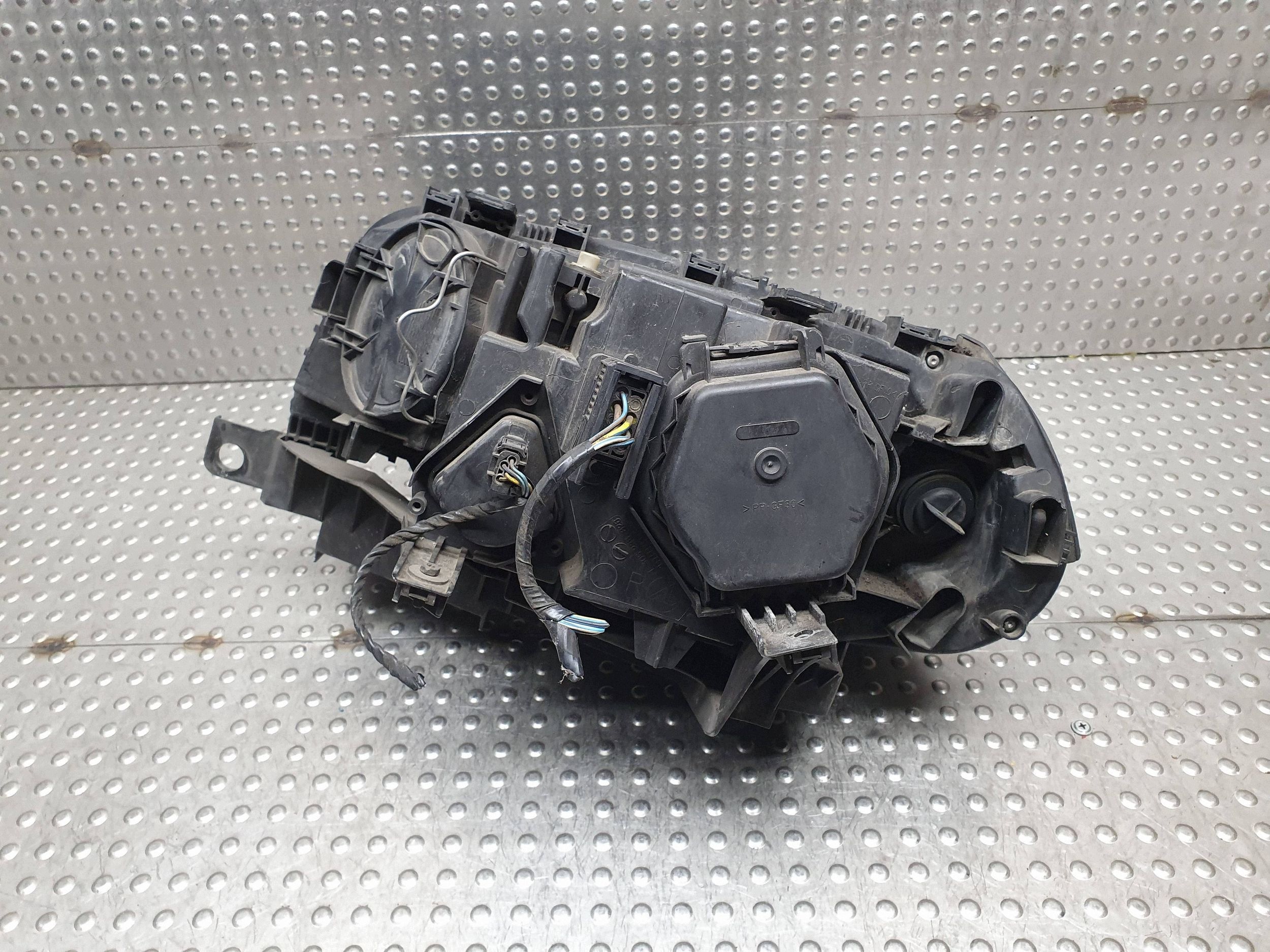 light REFLEKTOR right front 6923856 BMW X3 E83 06- EUROPA NIE KLEJONA