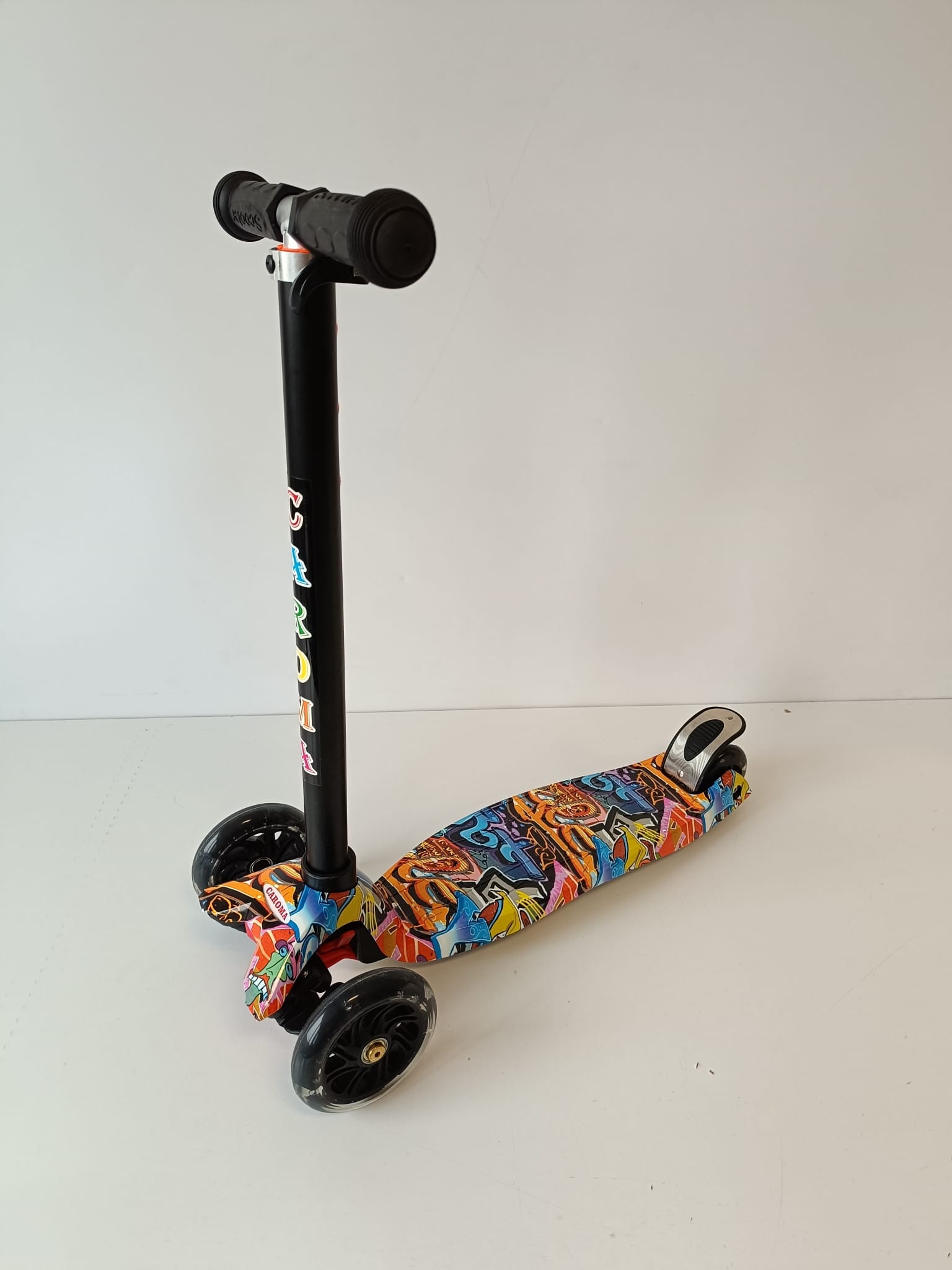 P176/1 Hulajnoga dziecięca Caroma, składana, 3-kołowa