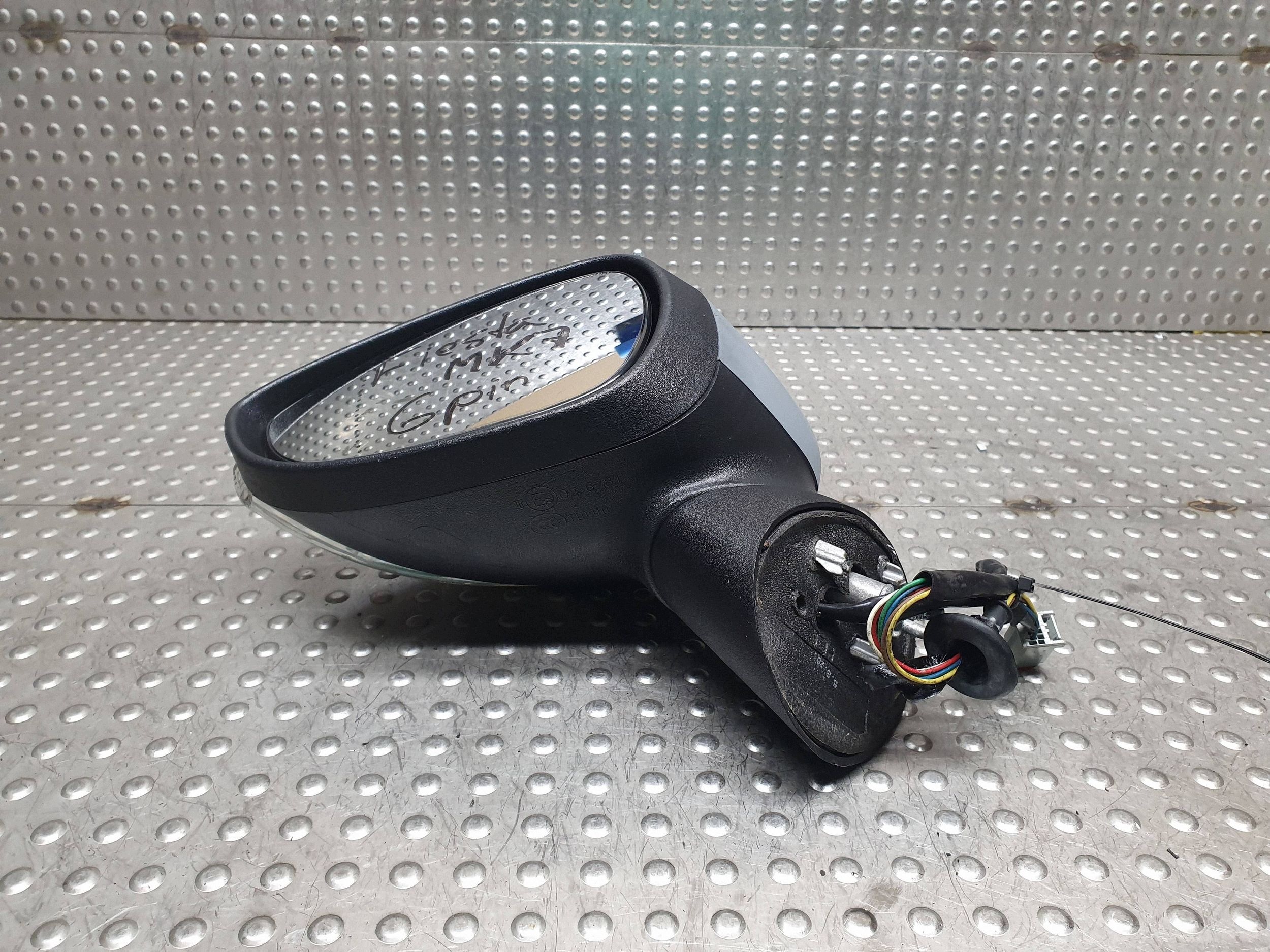 mirror left 6 PIN FORD FIESTA MK7 EUROPA