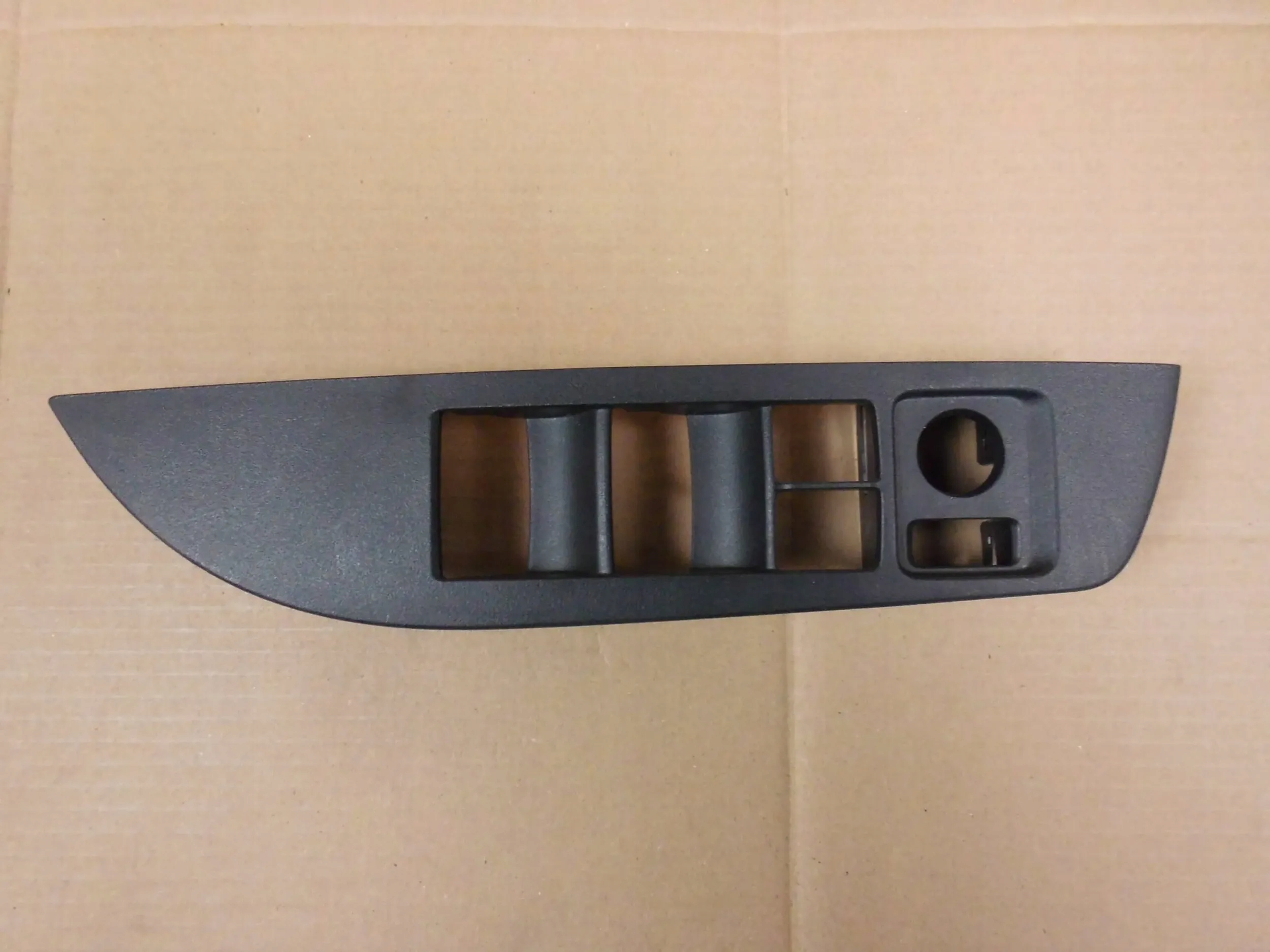 Toyota Corolla E21 couverture couverture bouton vitre gauche avant de couverture