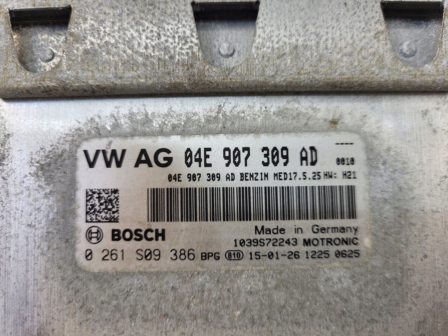 AUDI Q3 8U 1.4 TFSI CZD control unit of the engine module computer ECU Z connecting spoiler