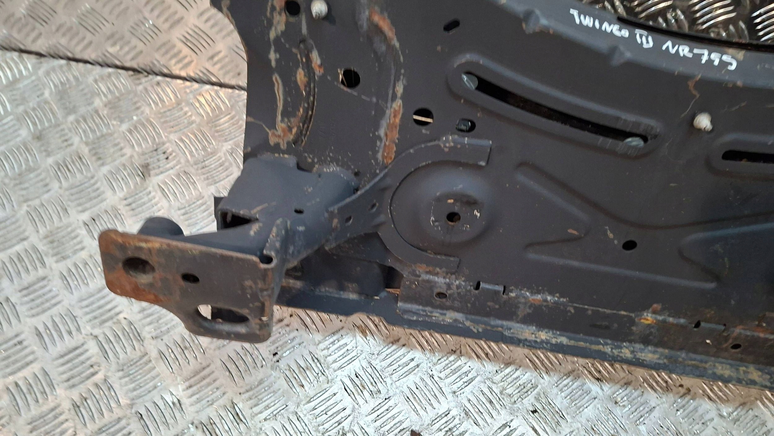 axle beam front 544014556R RENAULT TWINGO III 2014