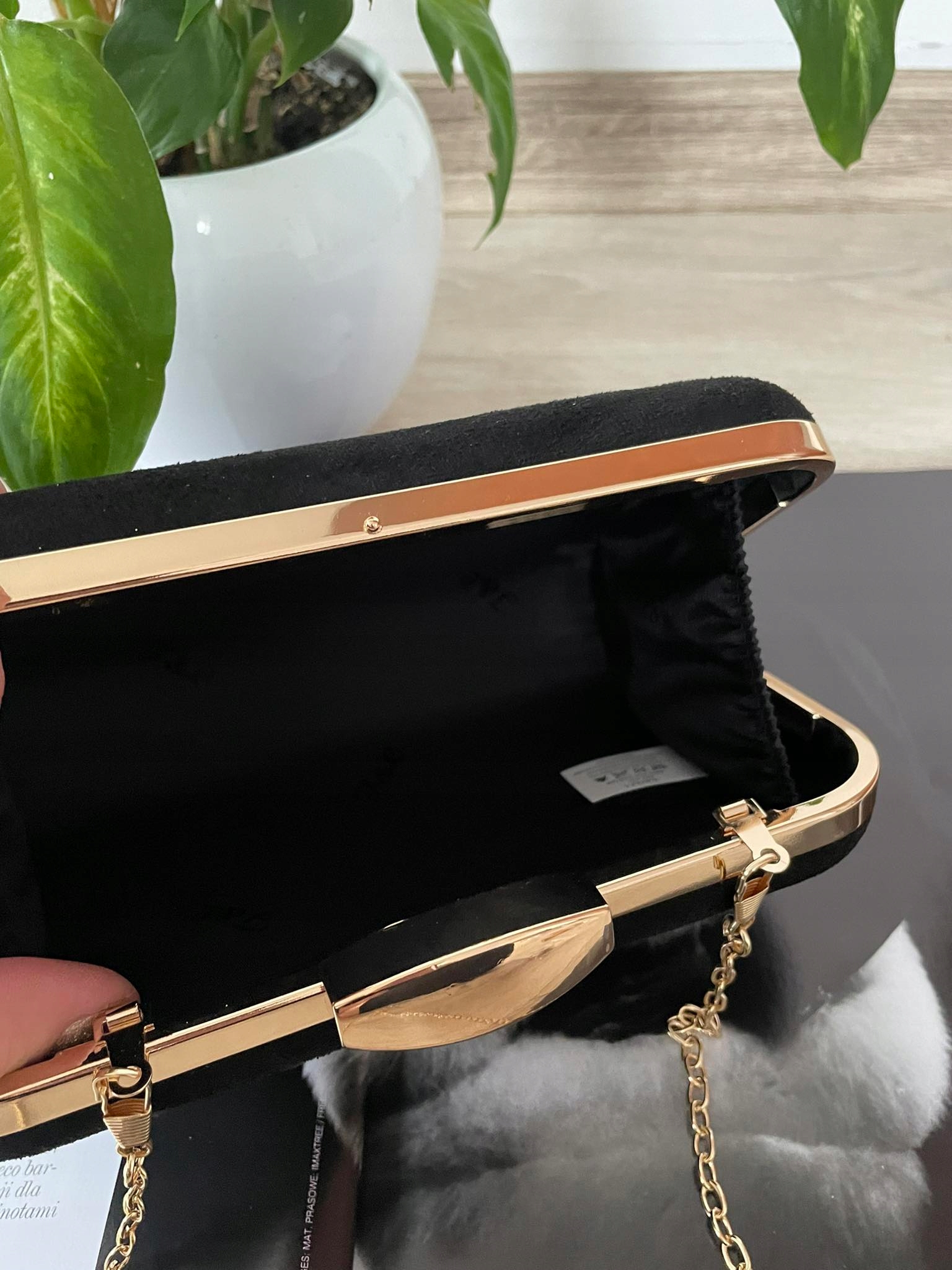 CZARNA zamszowa wizytowa torebka kopertówka PUZDERKO Model kopertówka