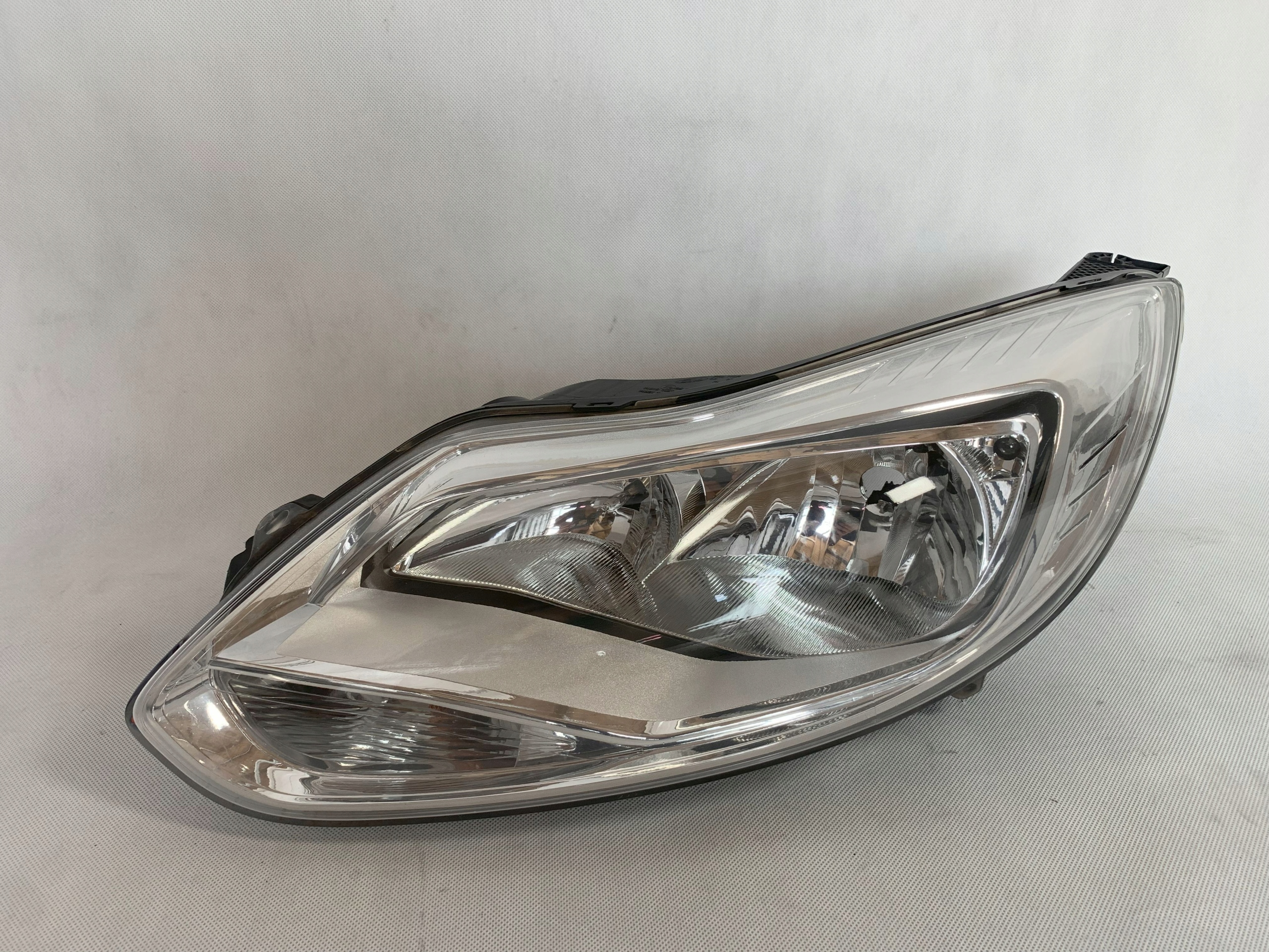 light left front reflektor Ford Focus 3 III 10-14r BM51-13W030 06.25