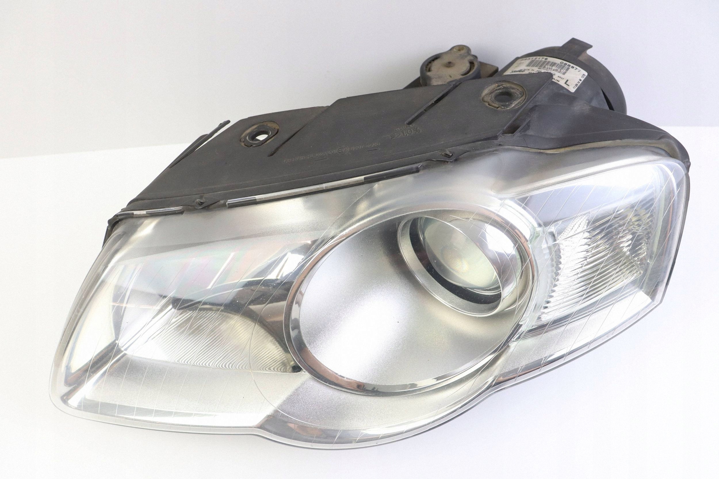 VW PASSAT B6 light front left front 89312179 EUROPA