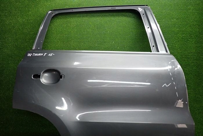 VW TIGUAN 08-15 Tür rechts hinten heck