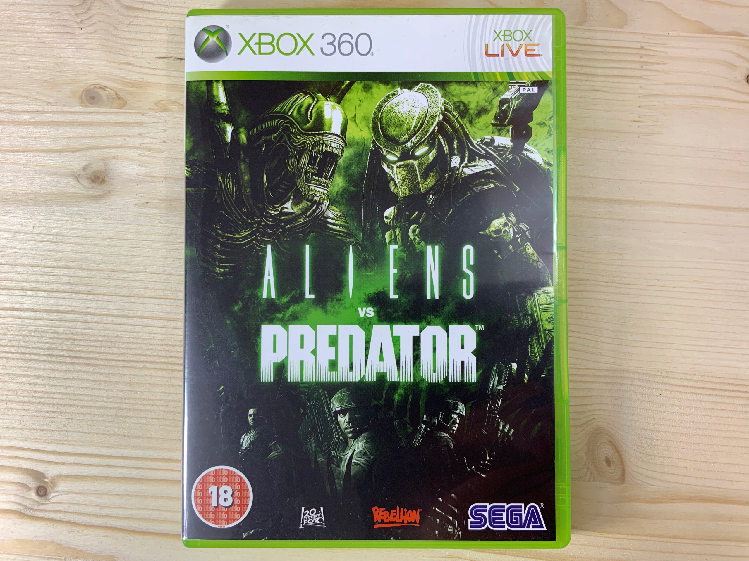 ALIENS VS PREDATOR płyta ideał- komplet XBOX 360 Tematyka gry akcji
