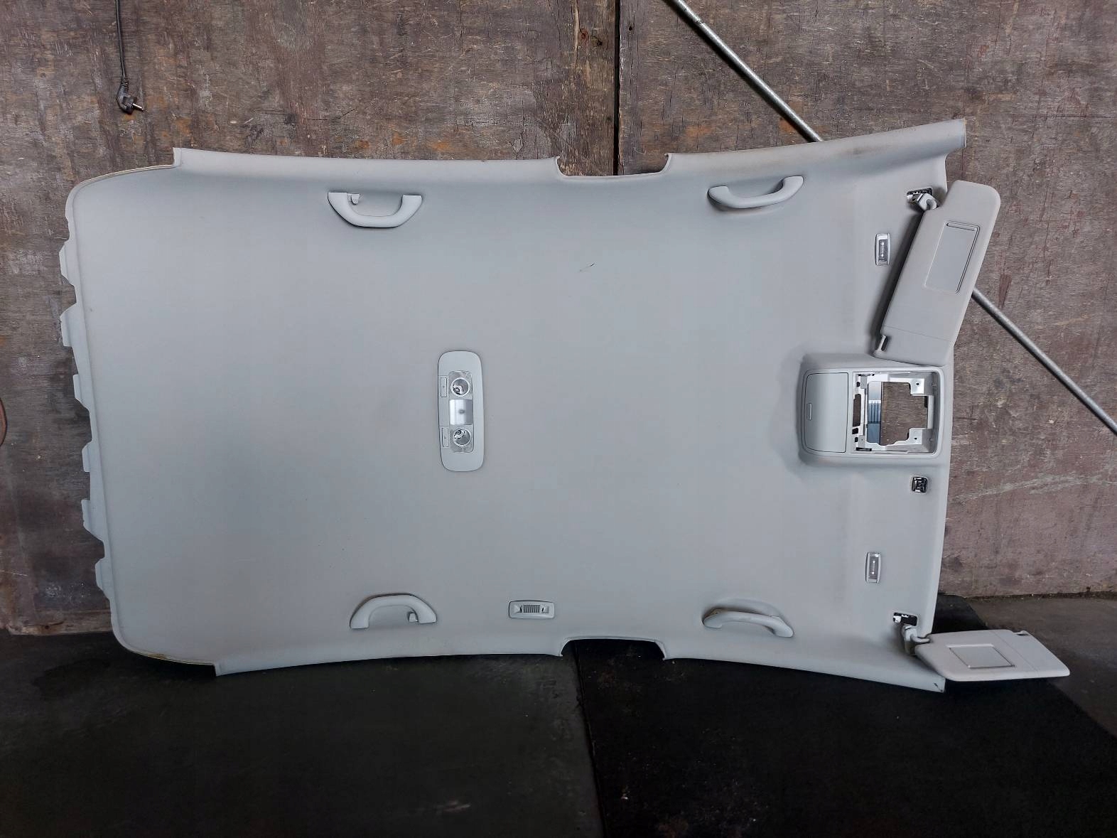 PODSUFITKA VW GOLF V PLUS 5M0867501