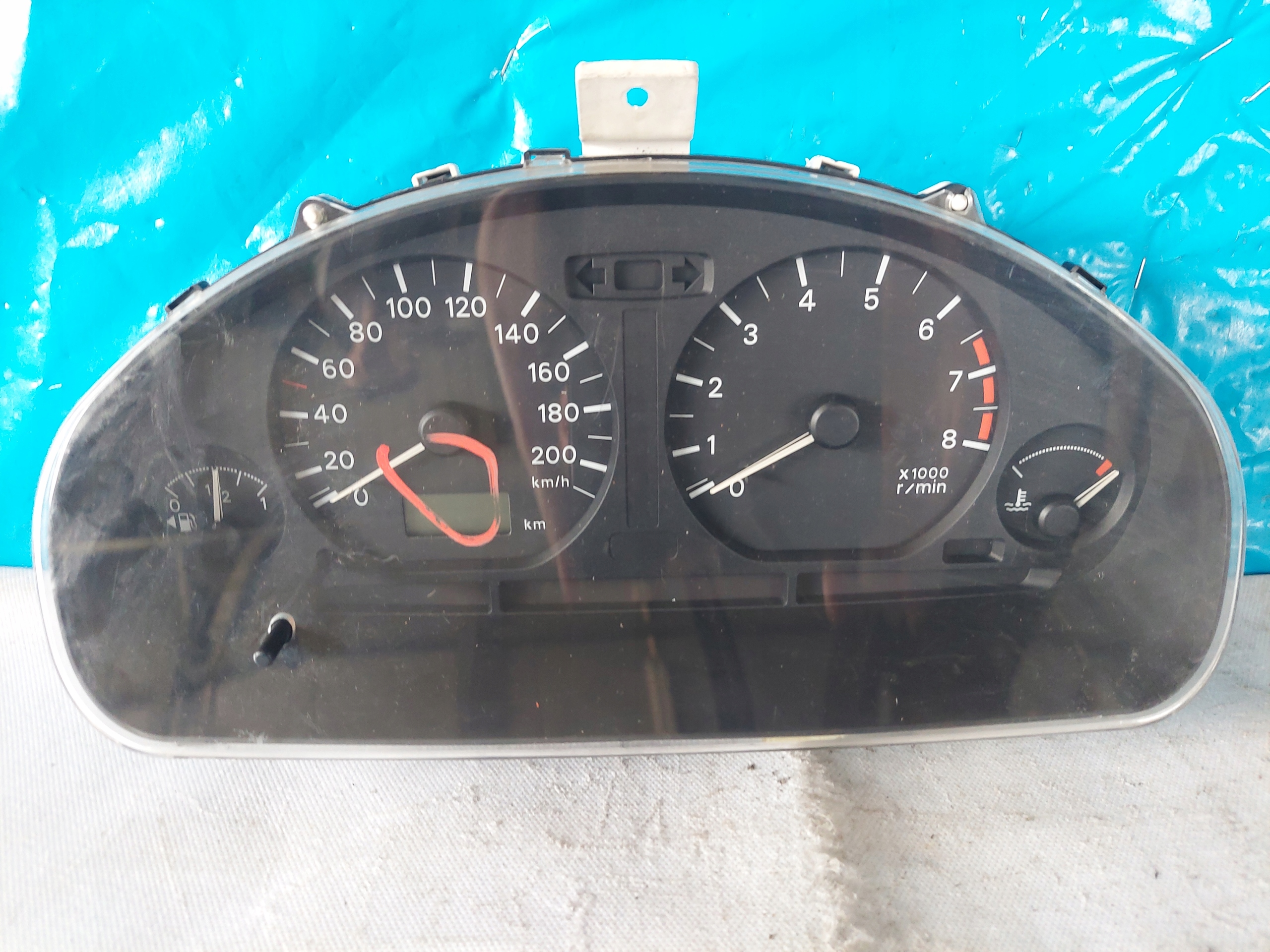 dials clock MITSUBISHI SPACE STAR 1.3 B DG MR270272