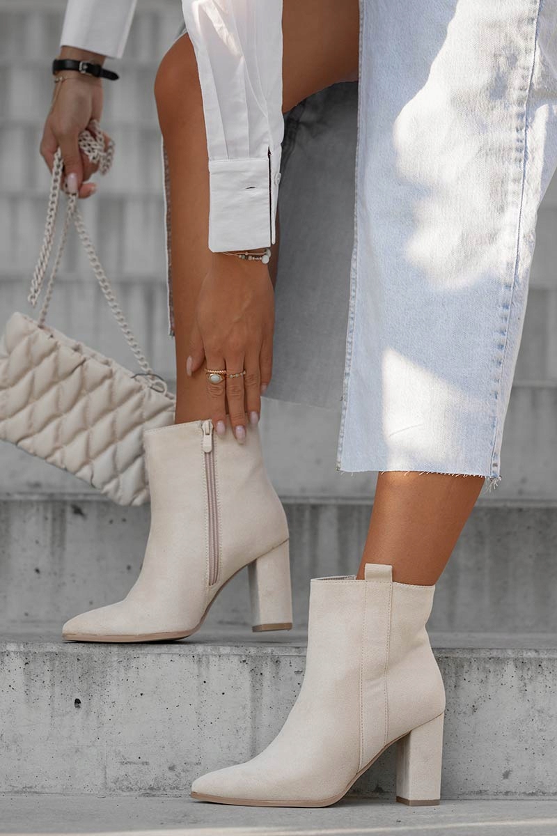 Botki Zamszowe Na Obcasie Klasyczne Eleganckie 39 Oryginalne opakowanie producenta pudełko