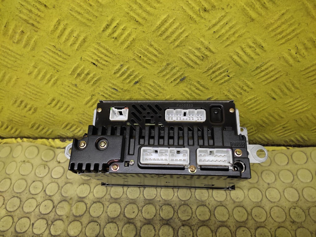TOYOTA RAV 4 II RADIO 86120-42130