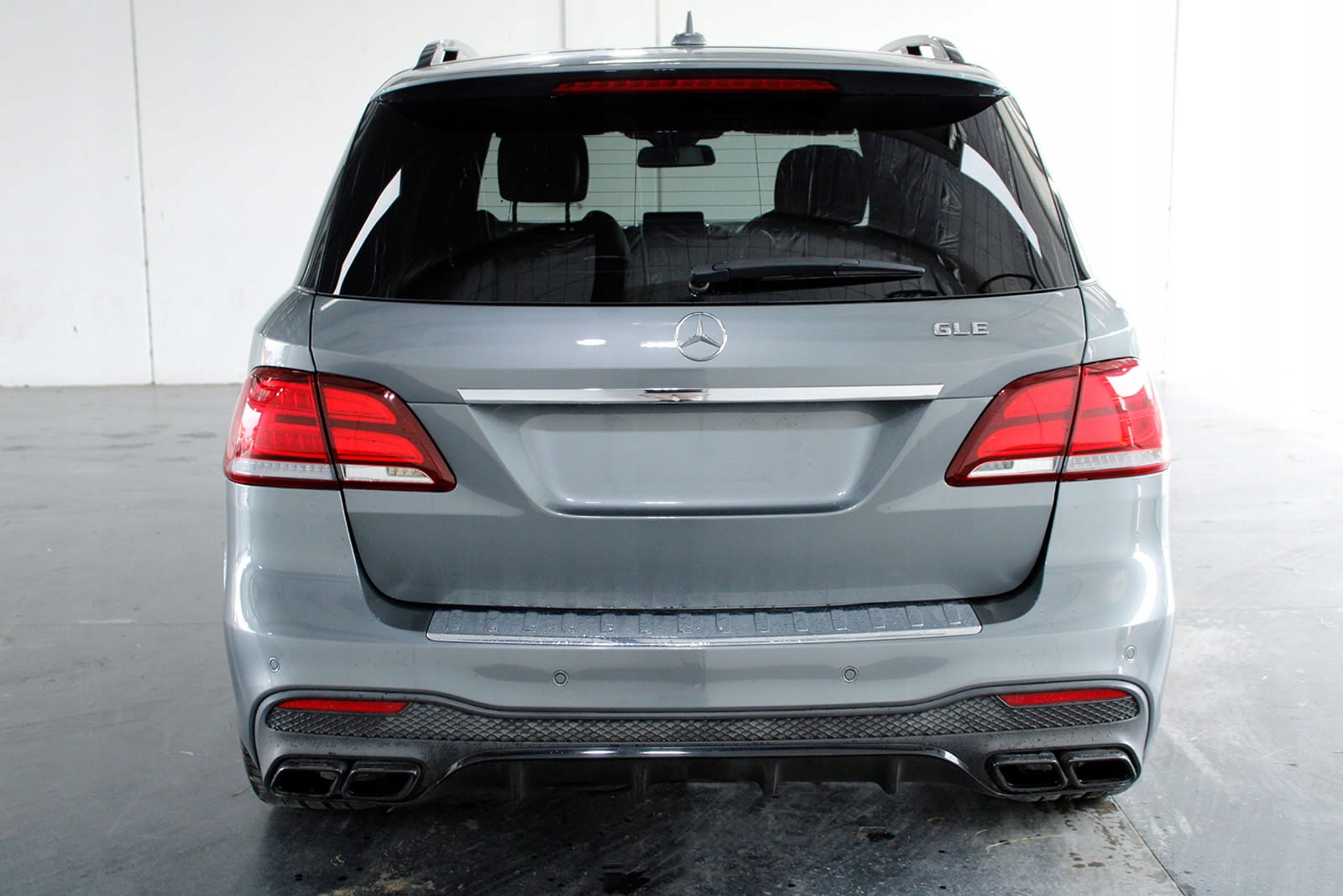 MERCEDES GLE W166 2015-2019 DYFUZOR TYLNY ZESTAW STYLIZUJĄCY NA AMG GLE63 Producent części Inny