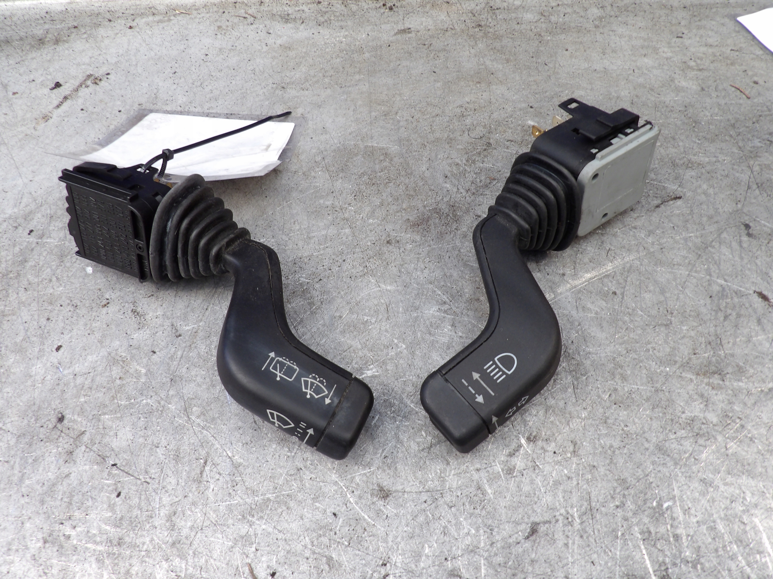 Opel Agila DEVIO LUCI TERGICRISTALLO TERGI 092115275 092115277