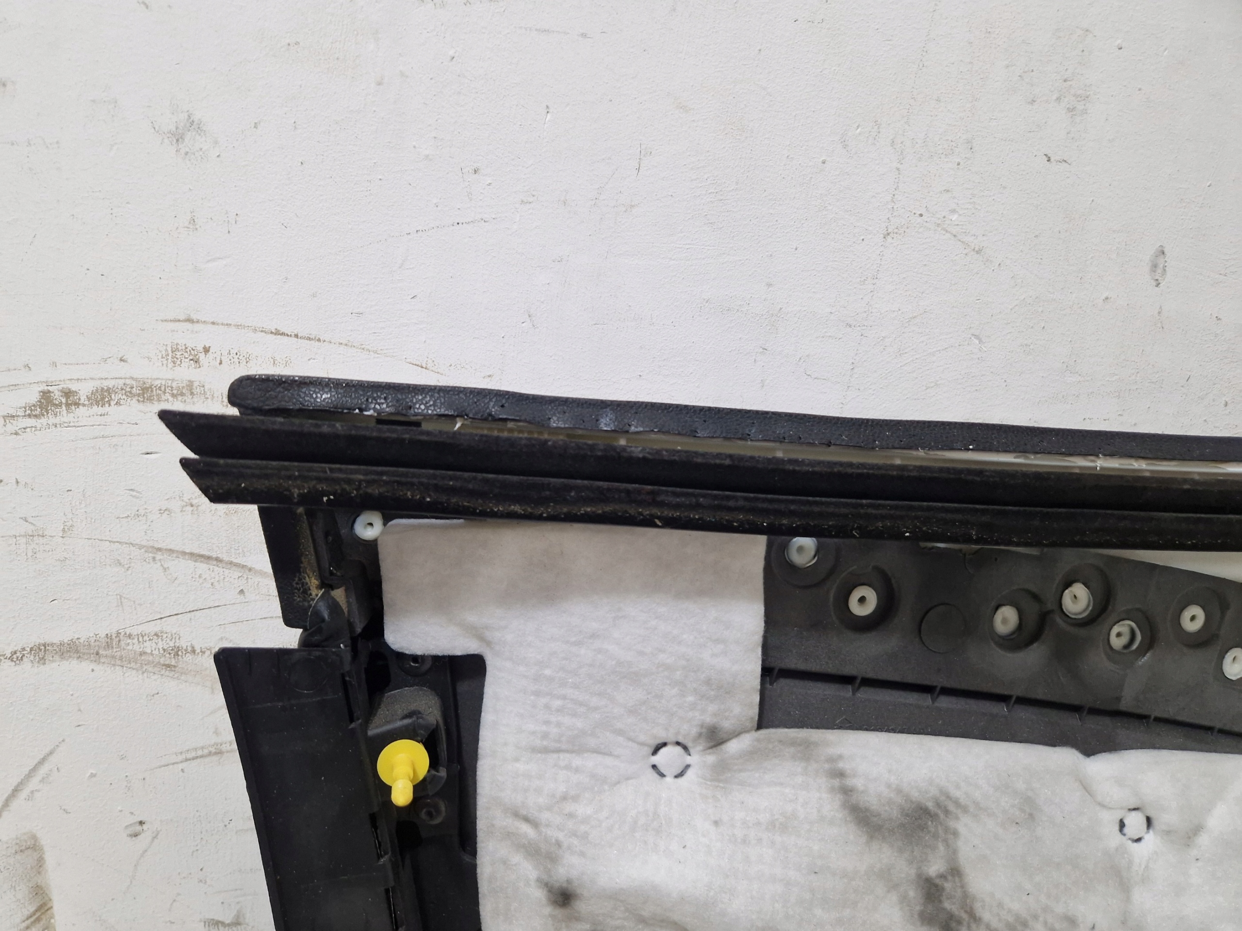 DODGE CHARGER 2019- side door right front leather 5PF041X9AI