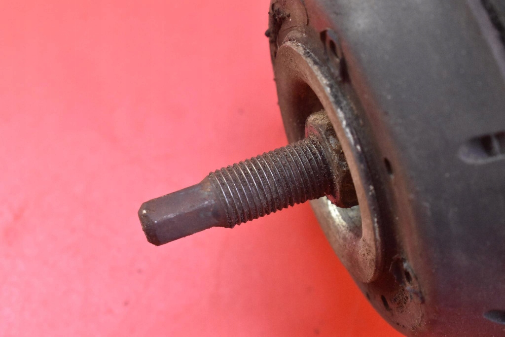 shock absorber left front OPEL MERIVA B 1.7 CDTI 100 KM 10-14