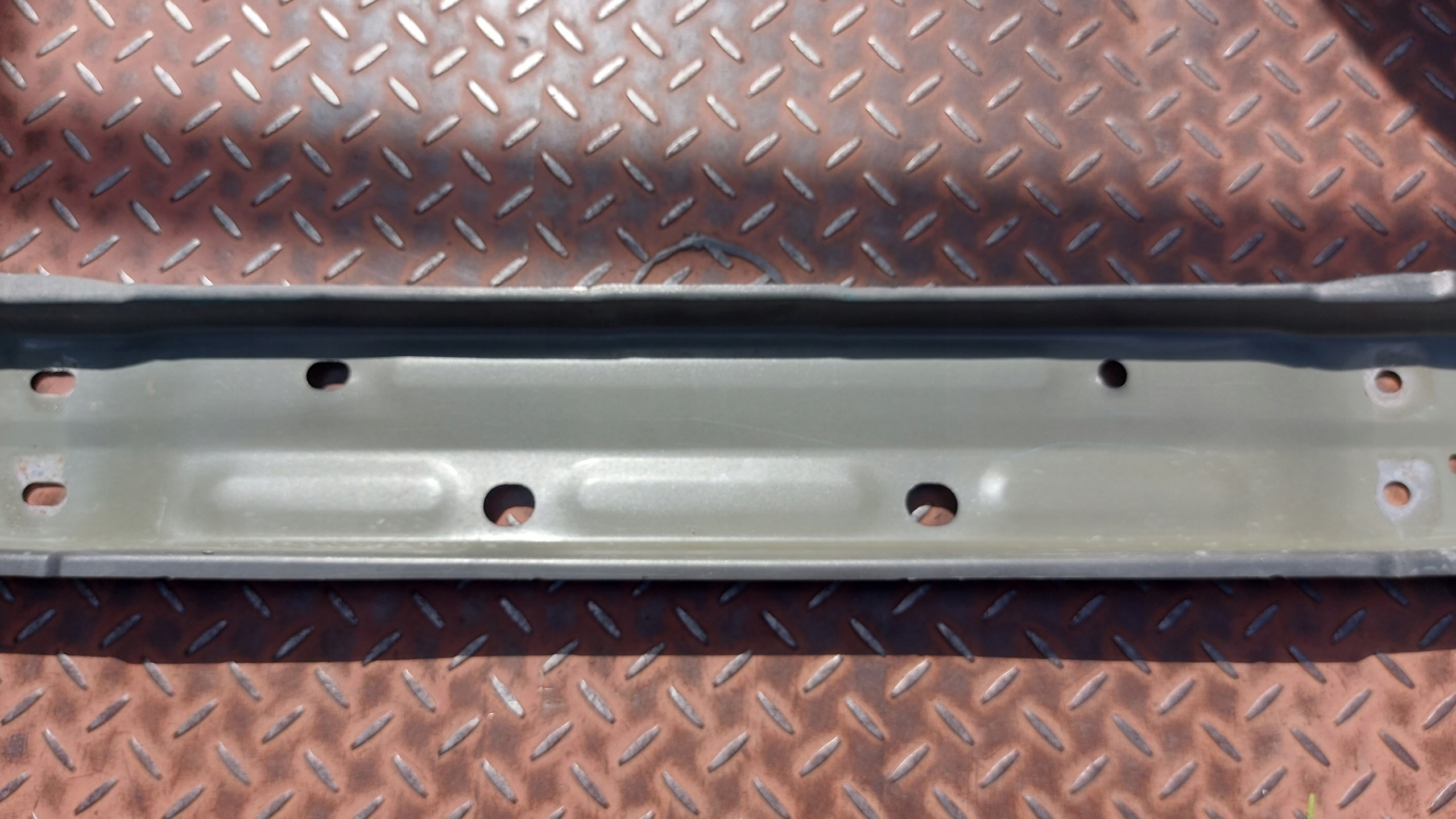 bumper support rear part rear TOYOTA AURIS II 12-18 KOMBI