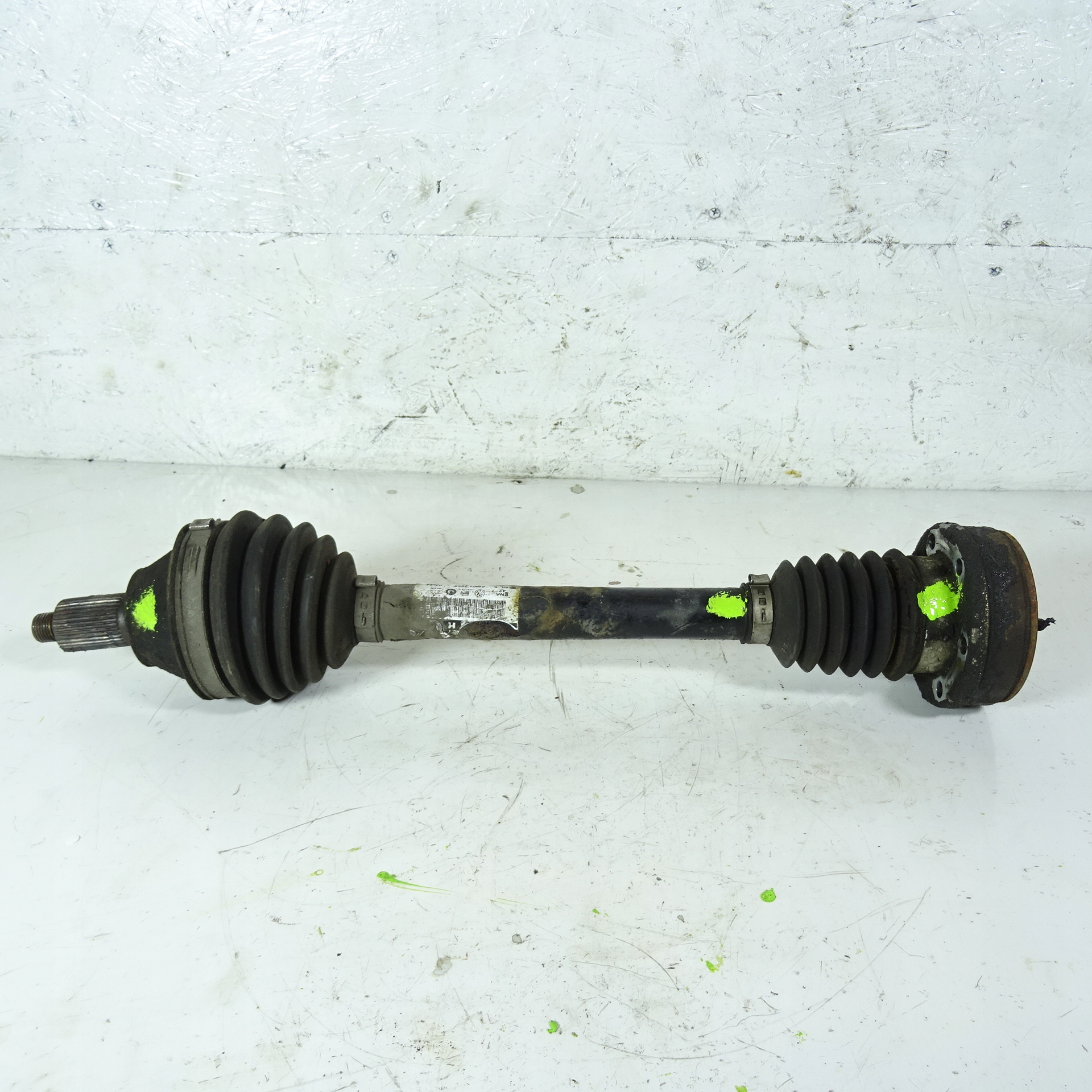 VW POLO IV 1.4B semi-axis left front
