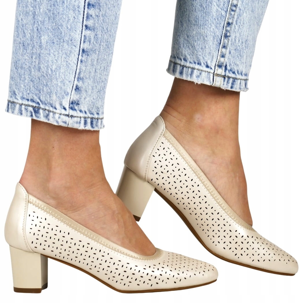 iButy Lodičky Dámské Polobotky Ažurové Zlaté Béžové Lesklé Elegantní