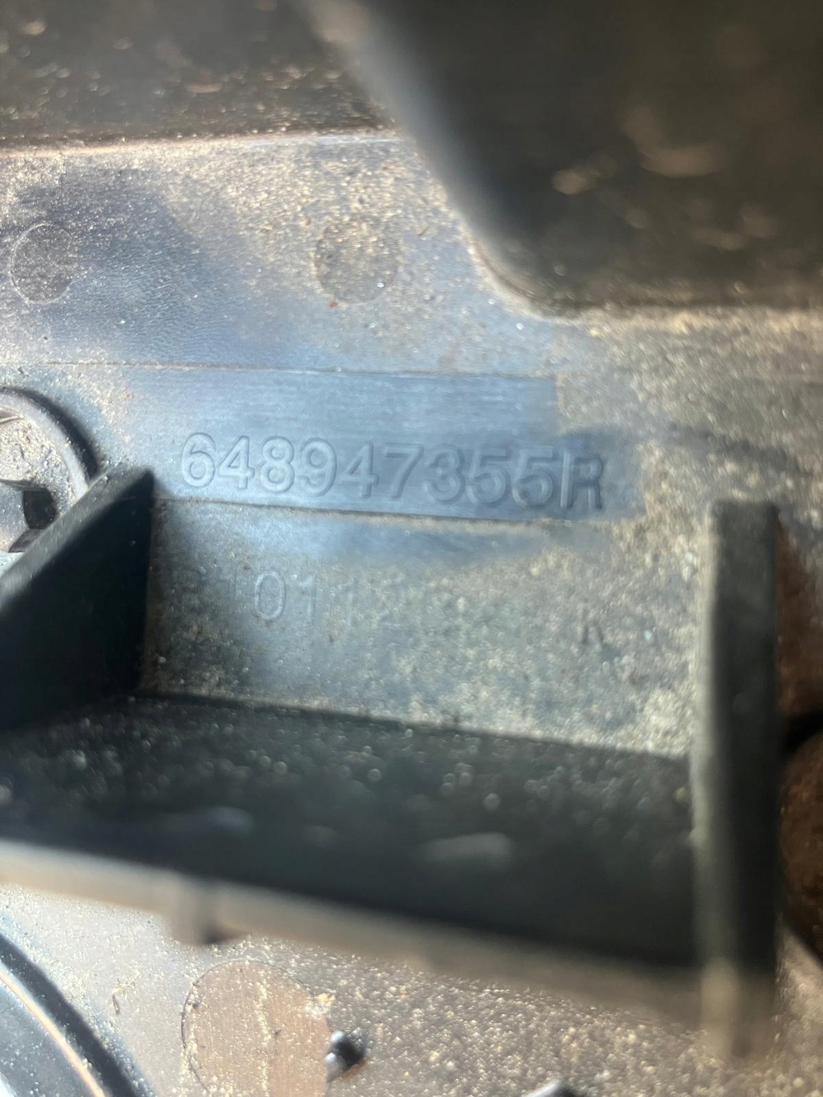 držač akumulatora RENAULT CLIO V 648947355R