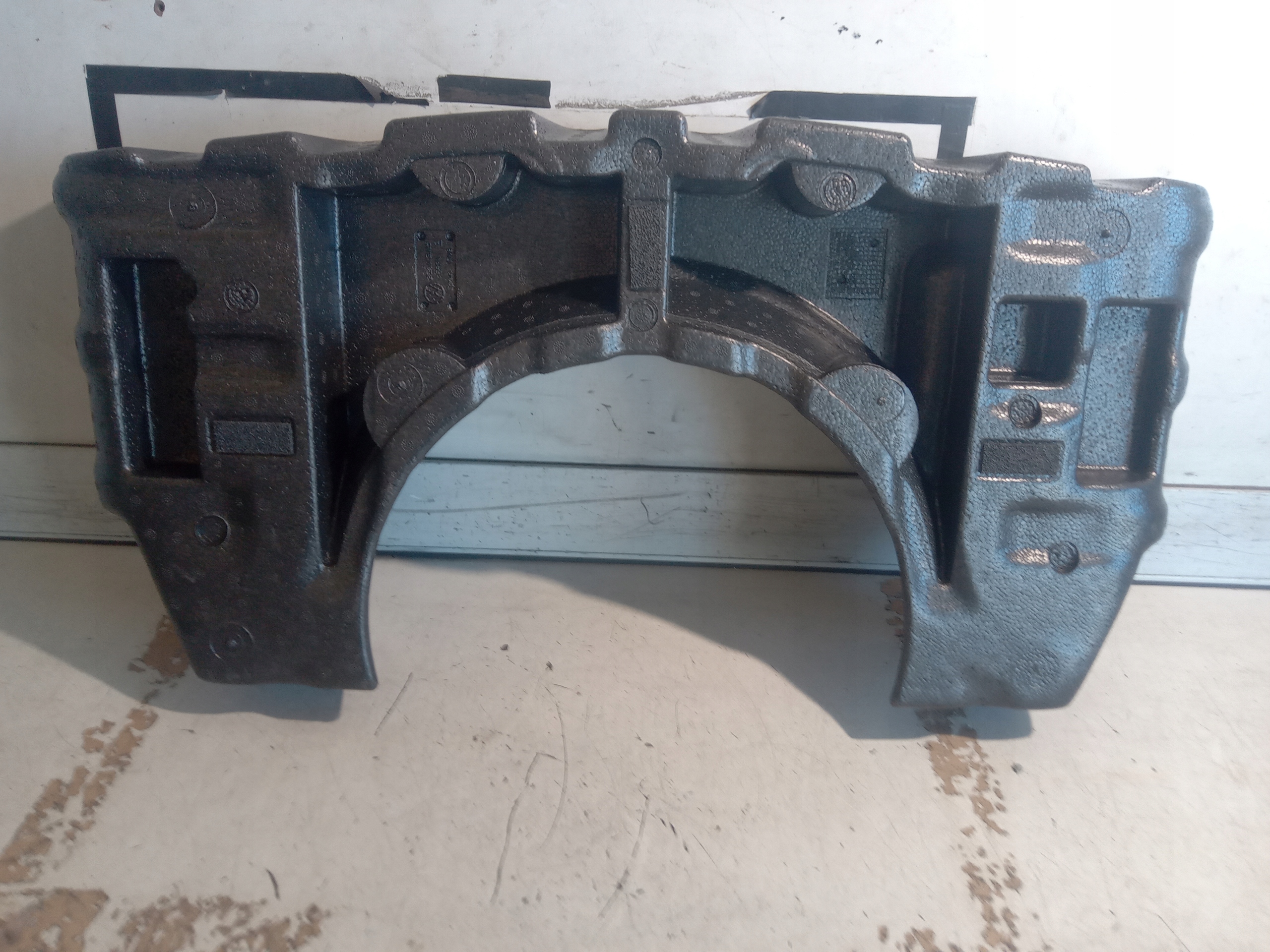 VW T ROC STYROPIAN LEWAREK KLUCZ UCHO KOMPRESOR Part manufacturer Volkswagen OE