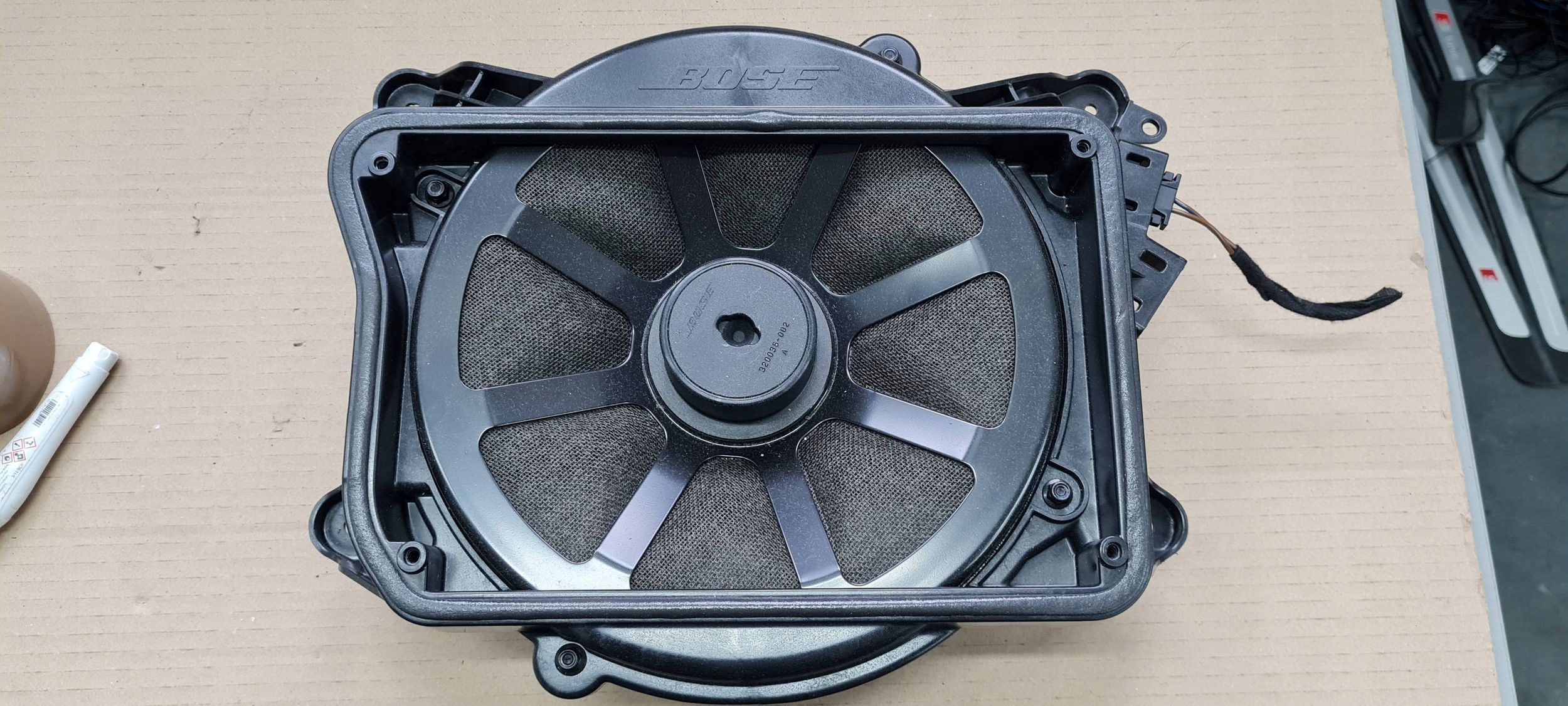 A6 C7 LIFT speaker BASOWY SUBWOOFER BOSE 4G2035709 sedan