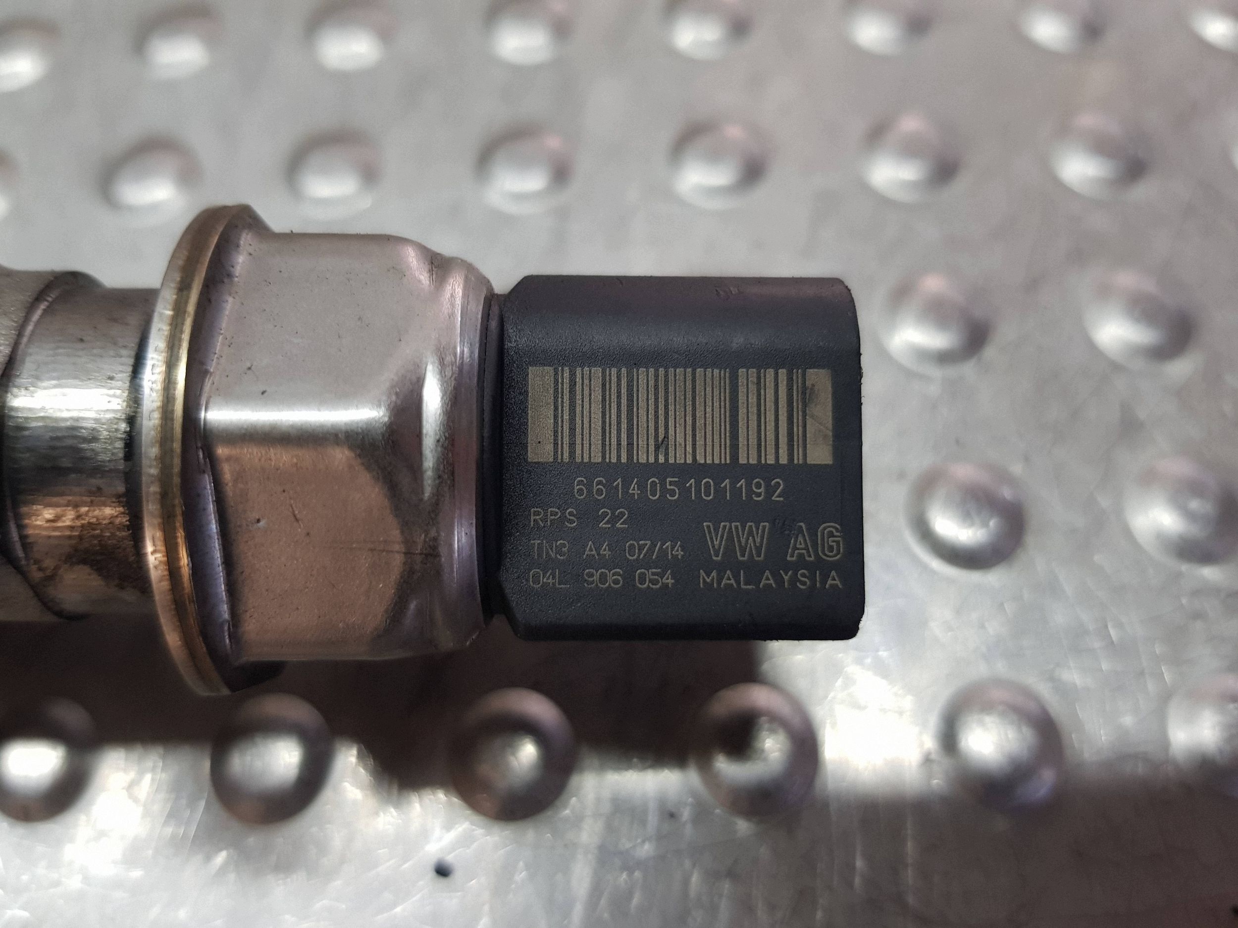rampe injection capteurs 04L089B OCTAVIA III A3 8V LEON GOLF VII 2.0 TDI