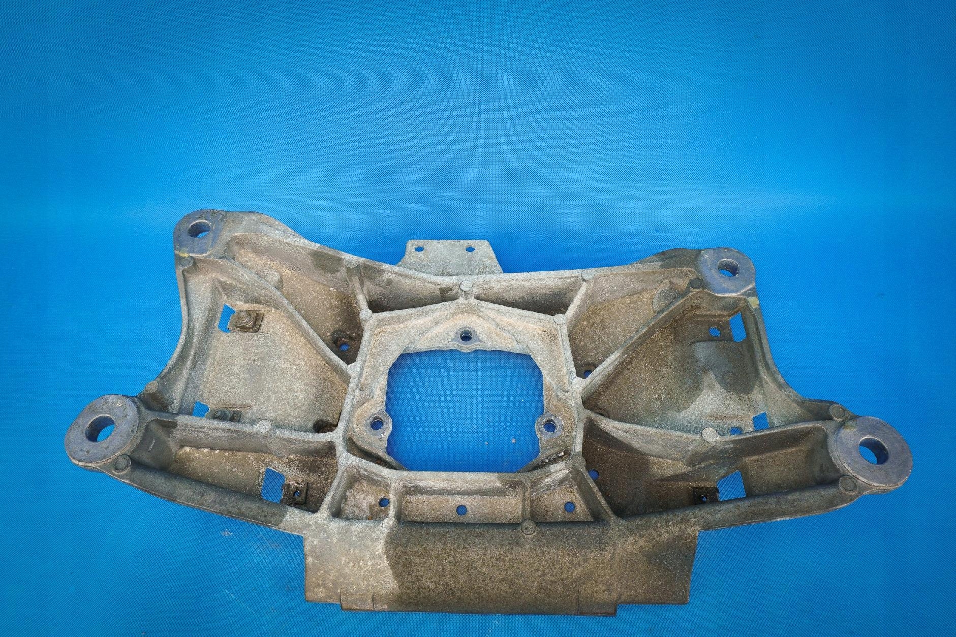 Supporto cambio ingranaggi Audi A4 A5 A6 8K0399263BH